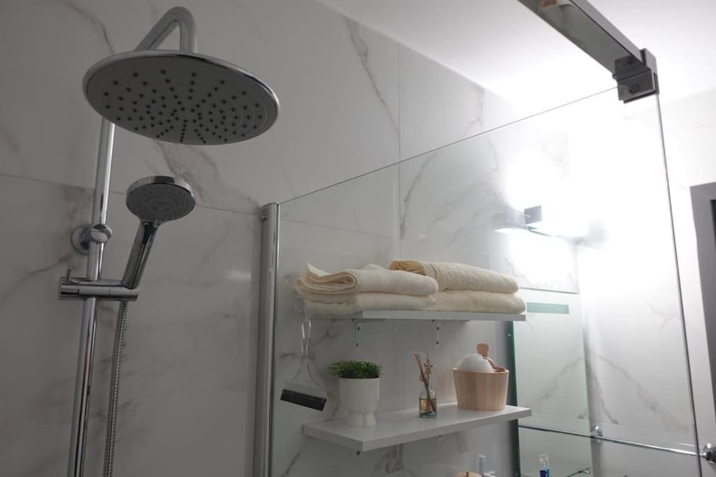 2 Bedroom With 200m To Sea - And Relax Apartamento Paphos
