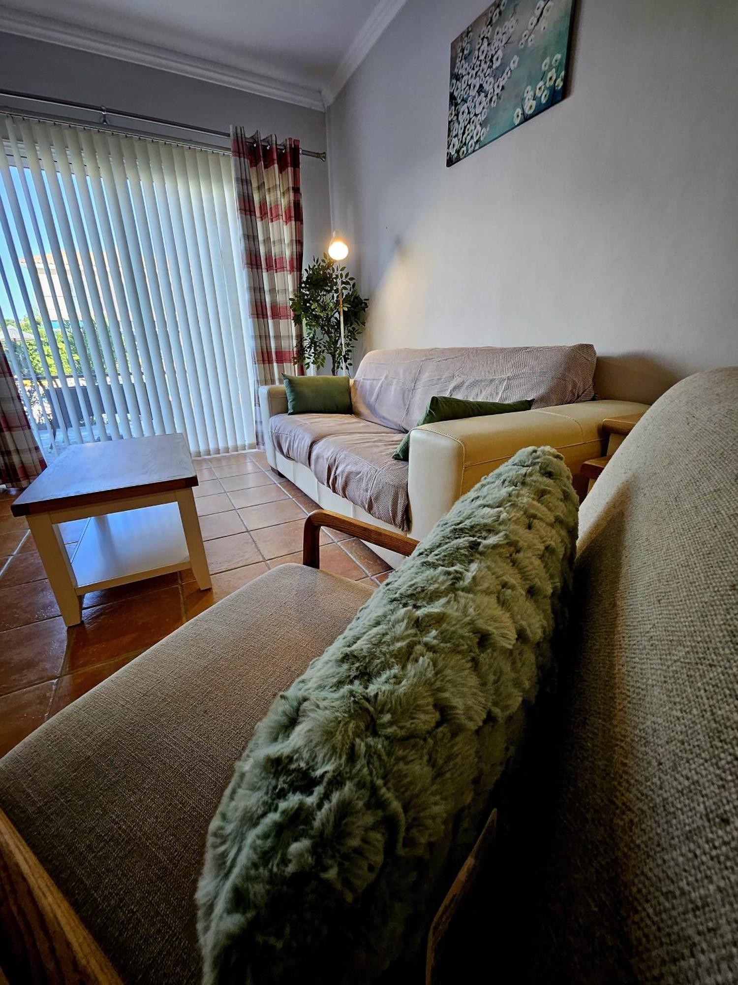 Apartment Family-Friendly 2Br Poolside Apartment With Terrace, Universal Area Paphos