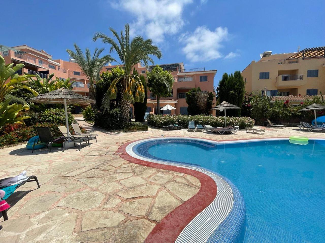 Paphos-limnaria Garden