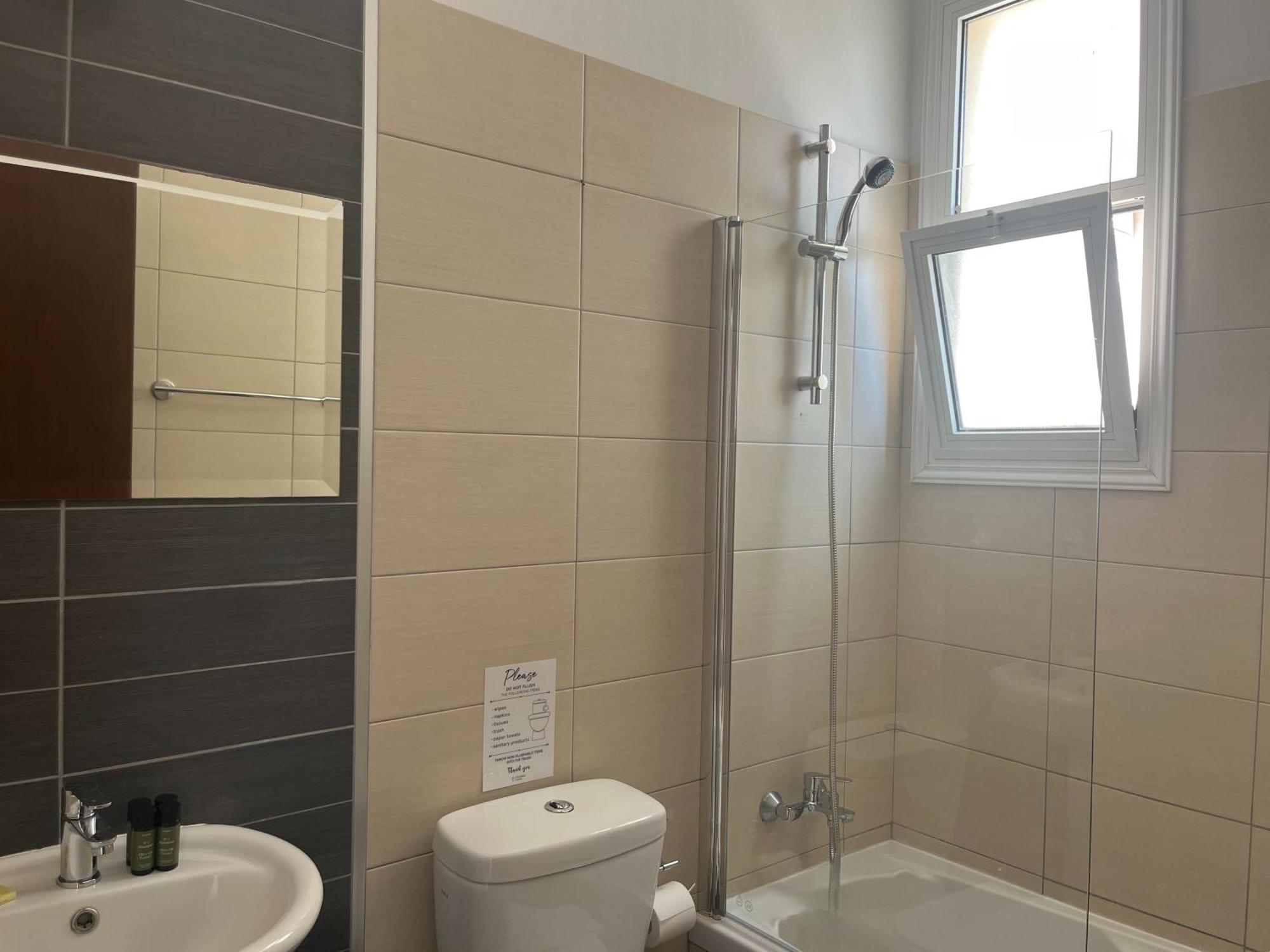 Phaedrus Living Avenue Apartment