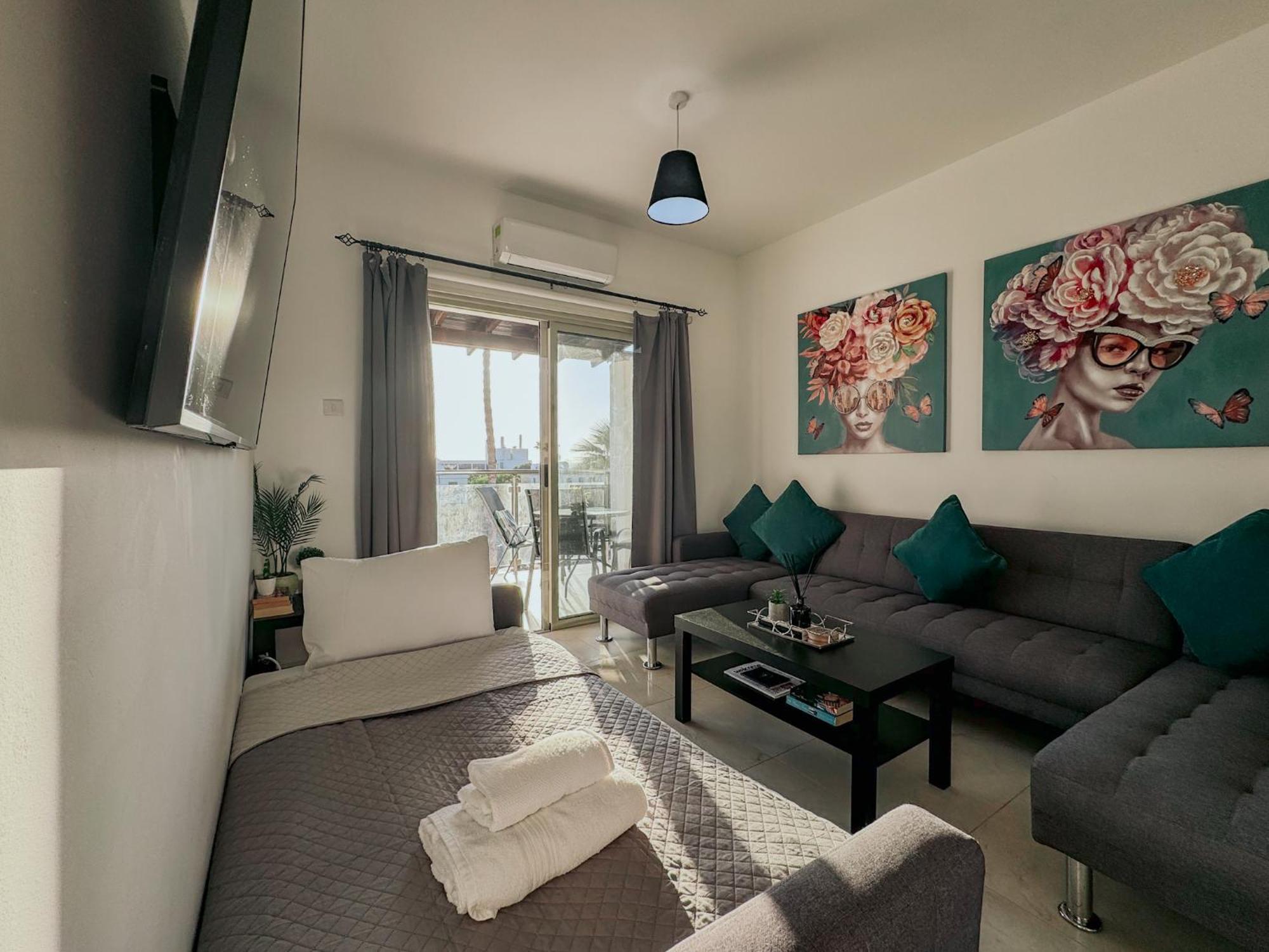 Apartment 1b Seaside Orchid, Sea, Center *
