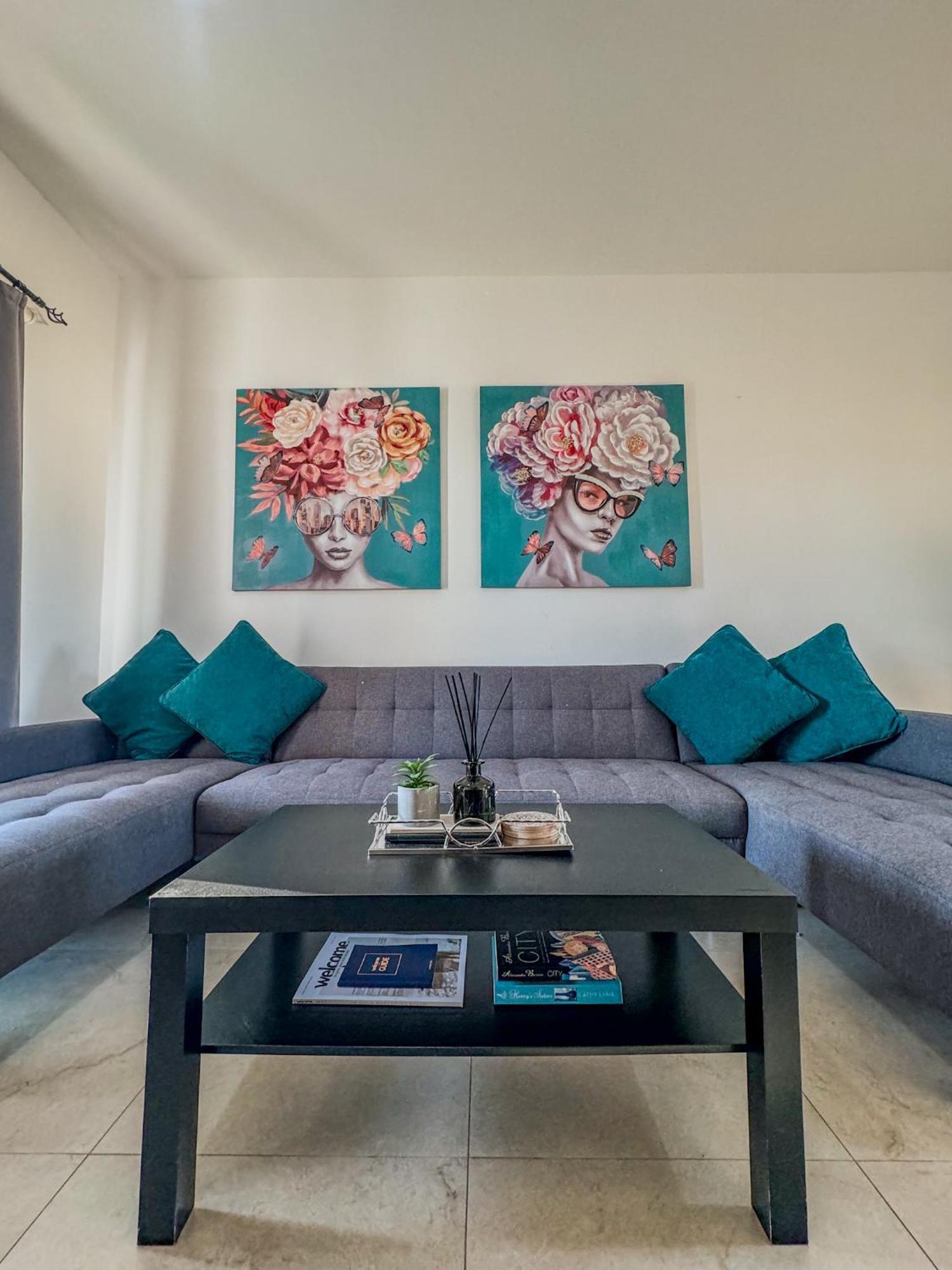 1b Seaside Orchid, Sea, Center * Paphos