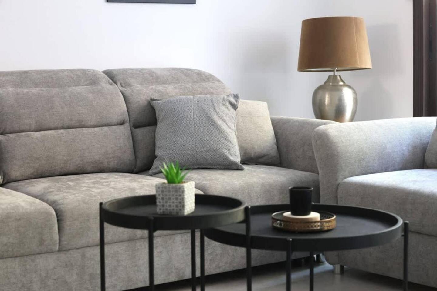 Apartment Queens Gardens Paradise Vip, Pool, Mall, Sea Paphos