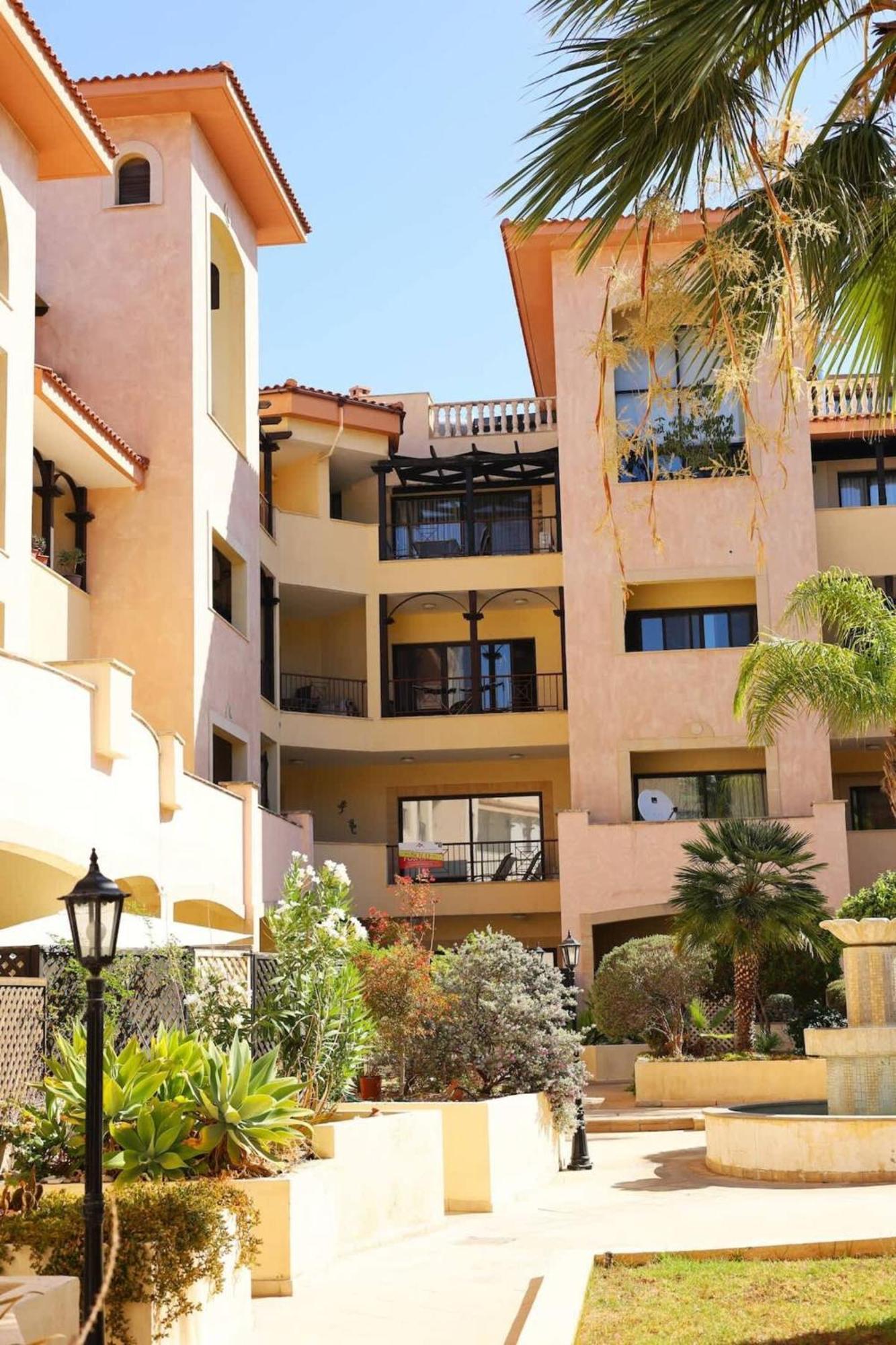 Queens Gardens Paradise Vip, Pool, Mall, Sea *