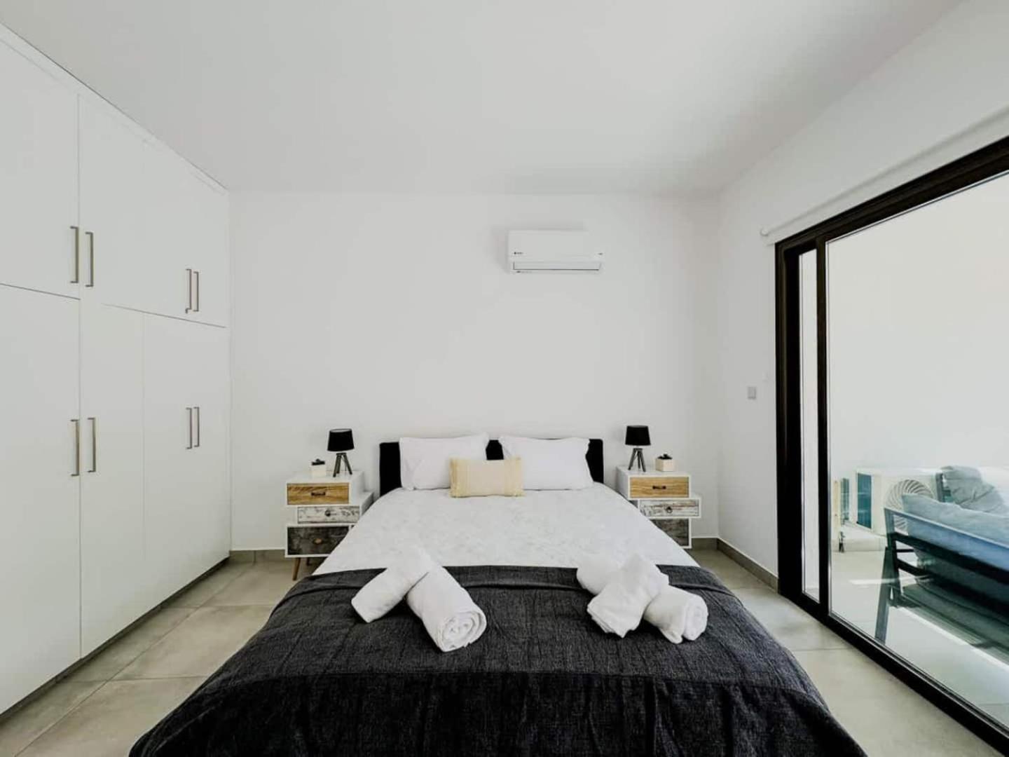 Apartment Queens Gardens Paradise Vip, Pool, Mall, Sea *
