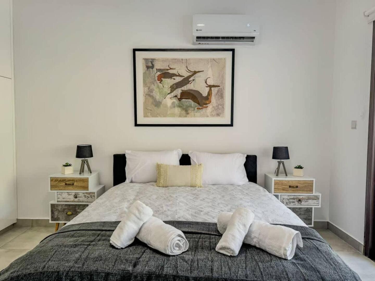 Queens Gardens Paradise Vip, Pool, Mall, Sea Paphos