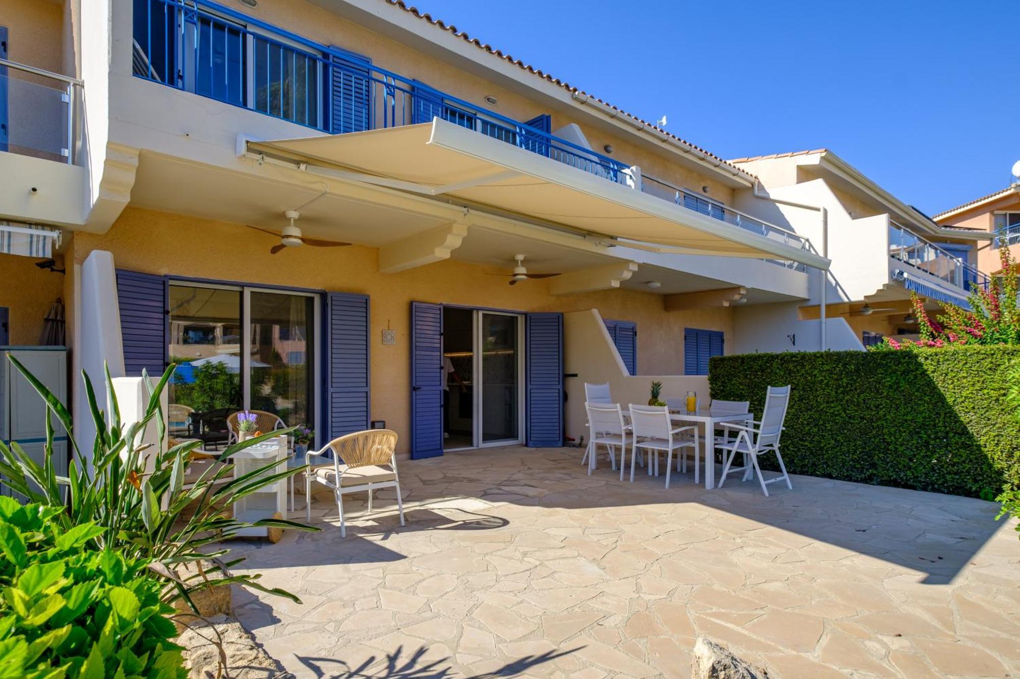 Chic Oasis Poolside By Nomads Apartment *