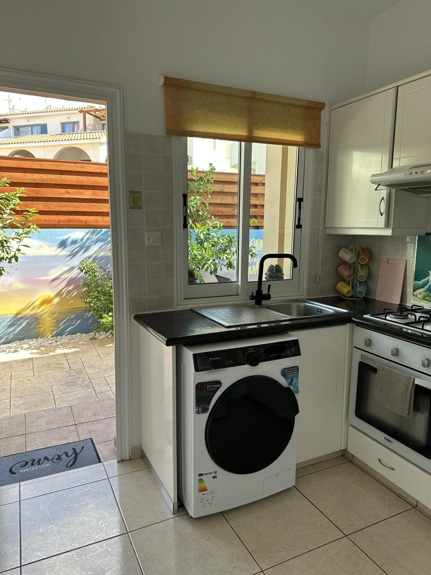Three Bedroom Casa De Paphos