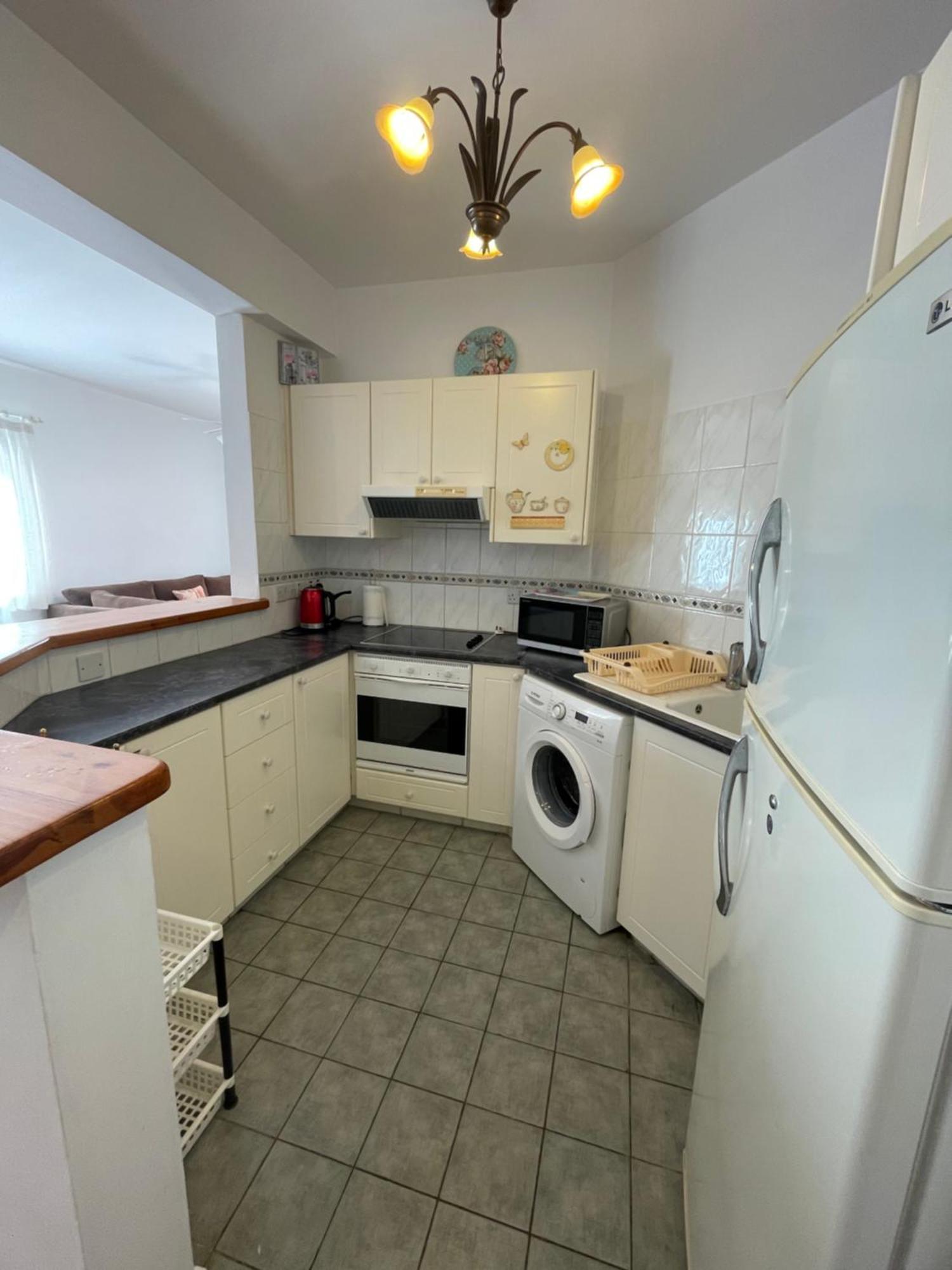 Limnaria Gardens Two Bedroom With Balcony Apartment Paphos