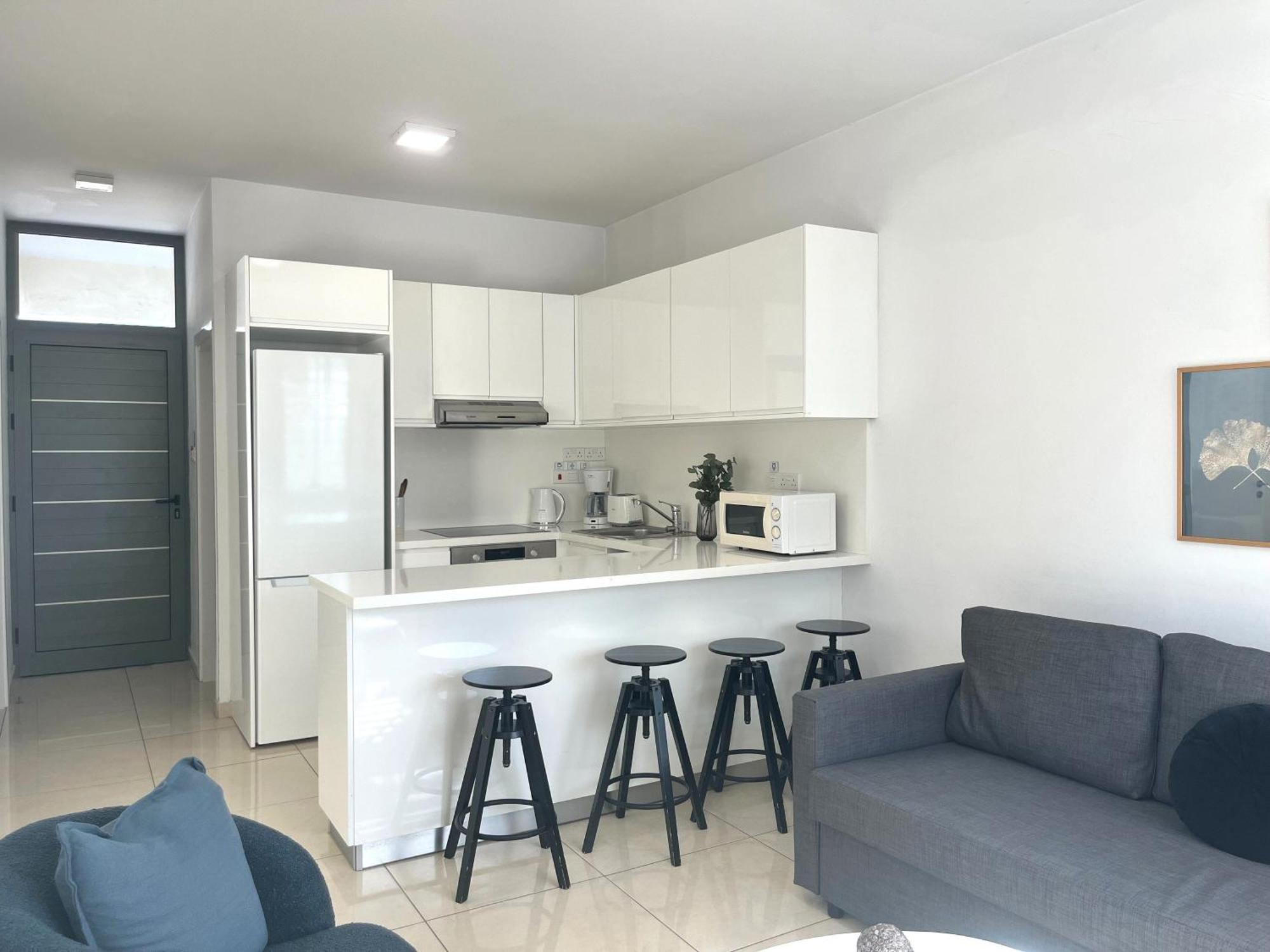 Phaedrus Living Constantinos Seaview Apartamento