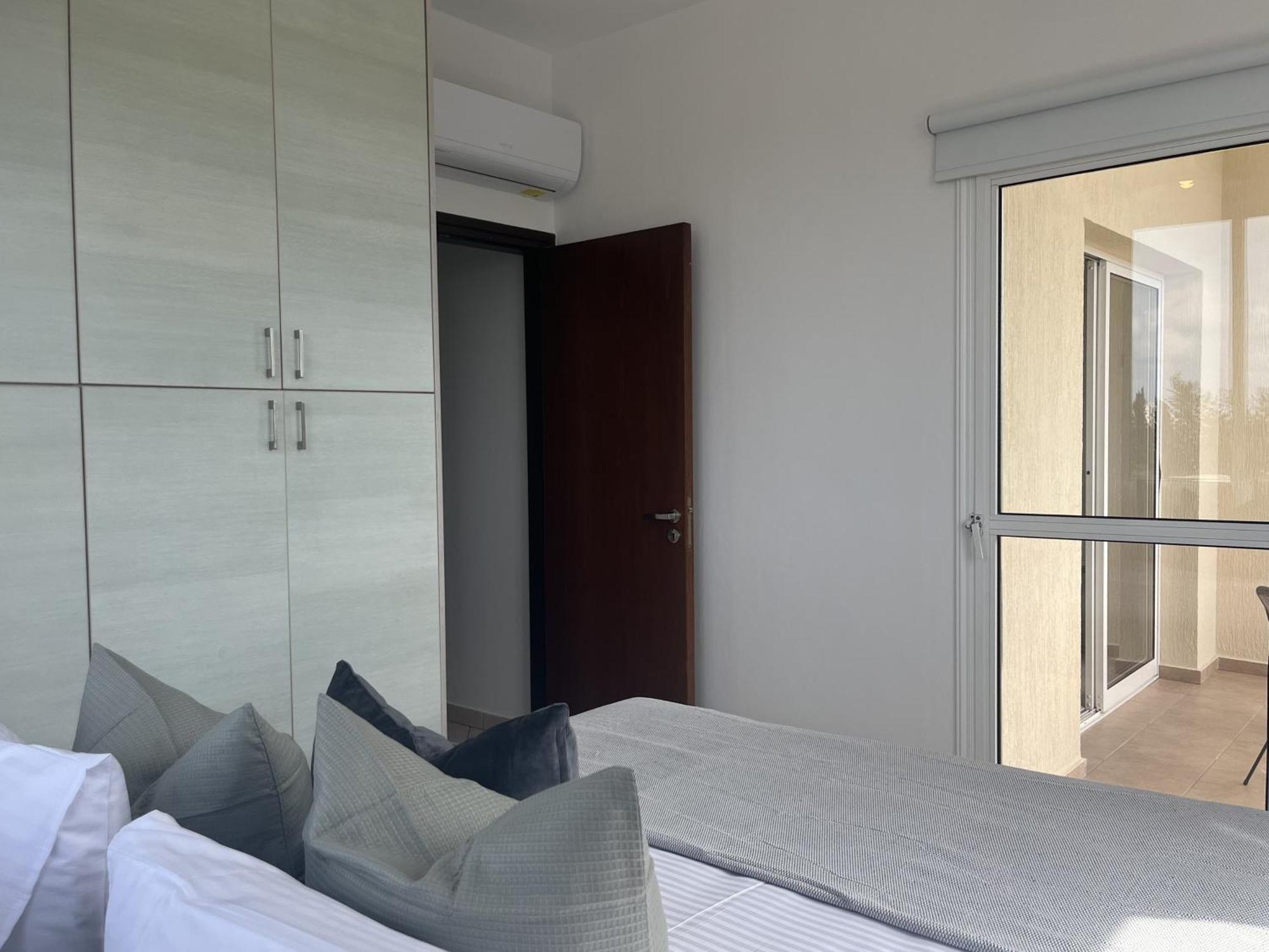 Phaedrus Living Fusion Apartment