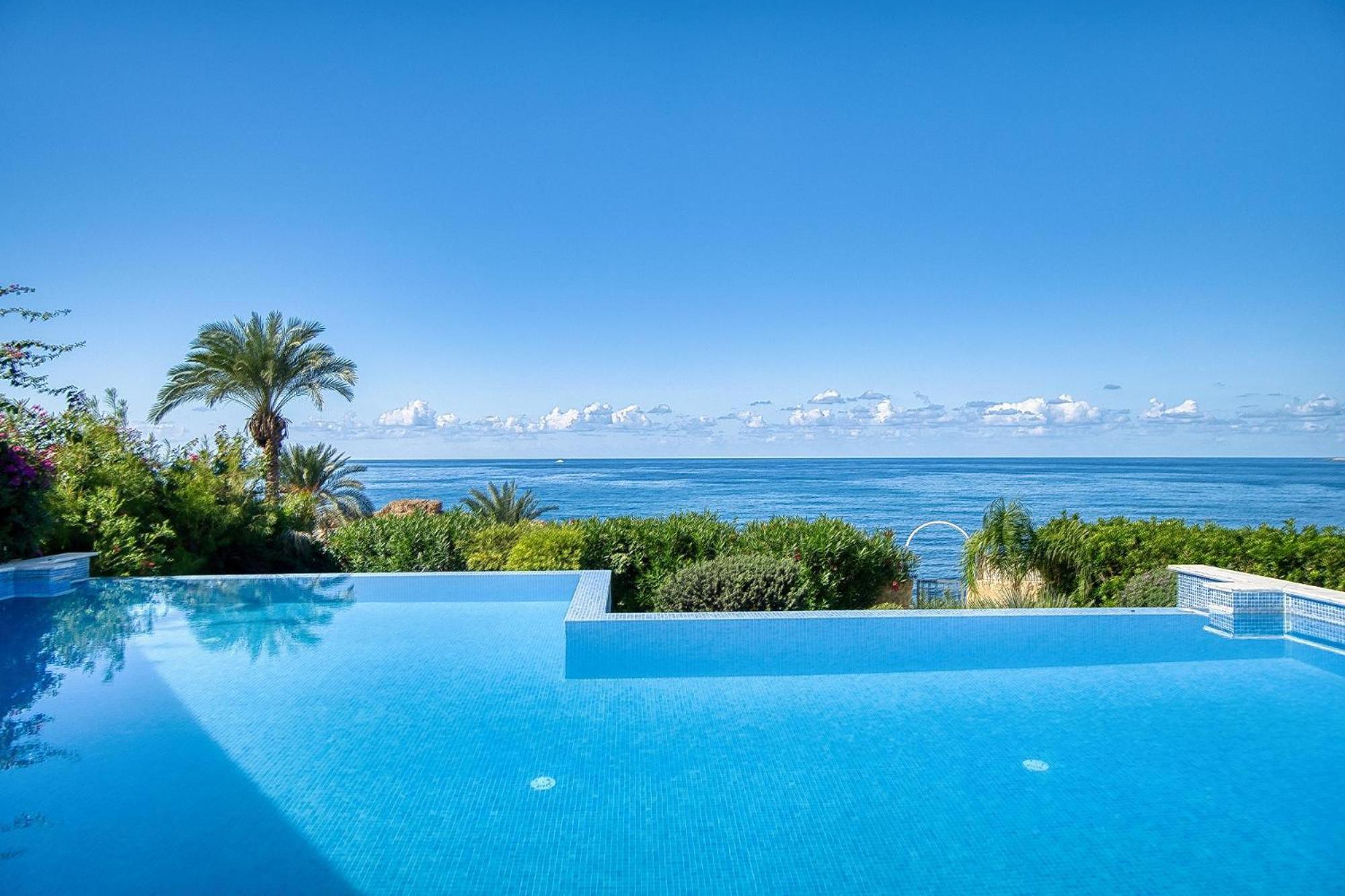 Seafront 1 Villa *