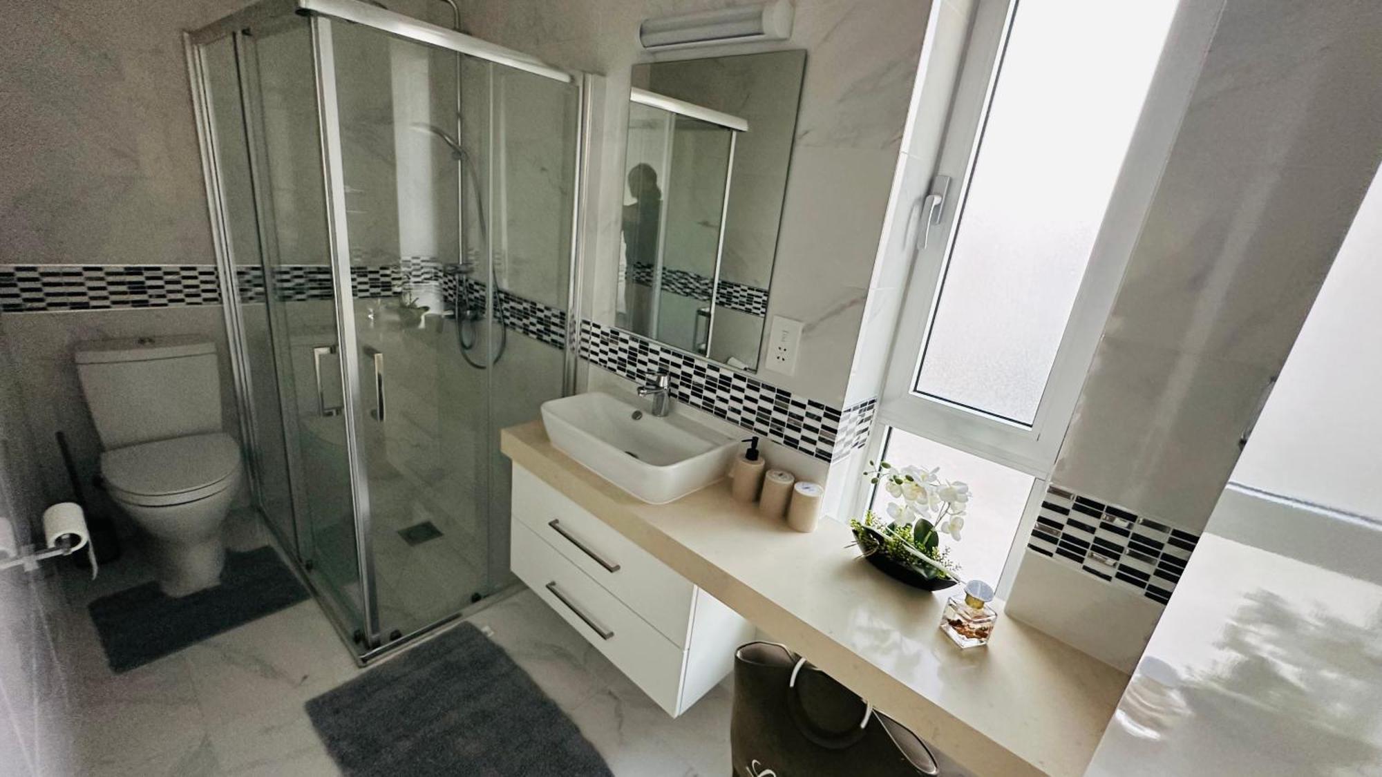 Modern Pearl * Paphos
