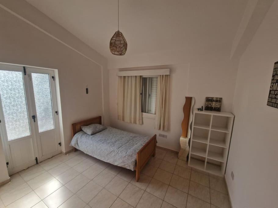 In Kallepia-luxurious