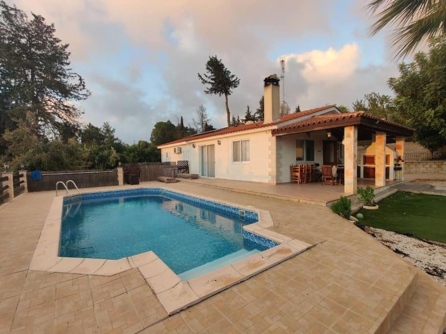 In Kallepia-luxurious Villa *