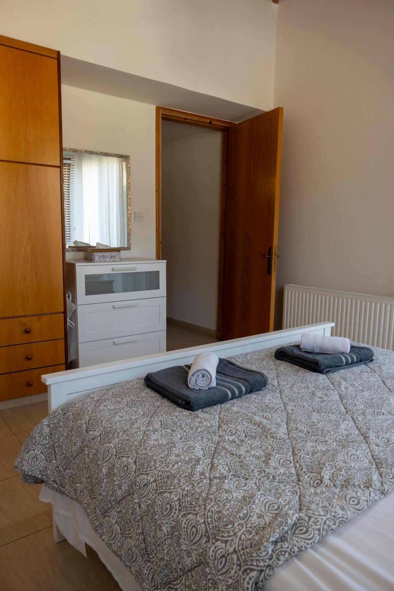 Gaia Residence, Peristerona, Polis Chrysochous Paphos