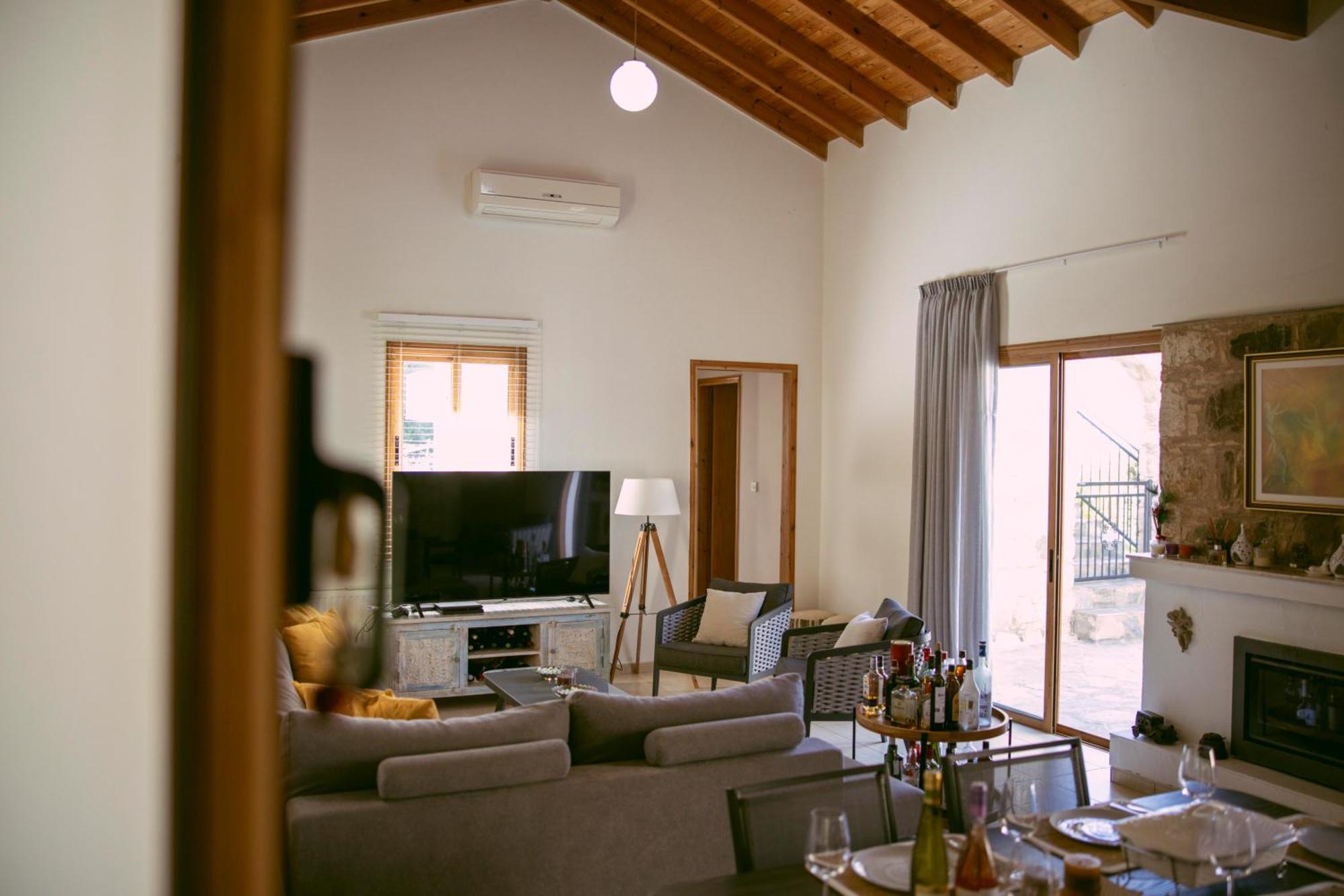 Gaia Residence, Peristerona, Polis Chrysochous Villa Paphos