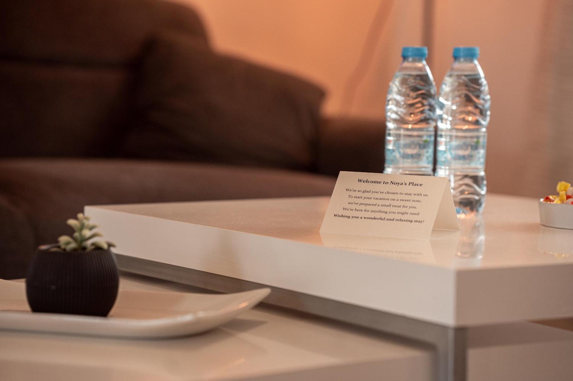 Noyas Place- Amazing 2bdrm With Swimming Pool Complex Apartment *