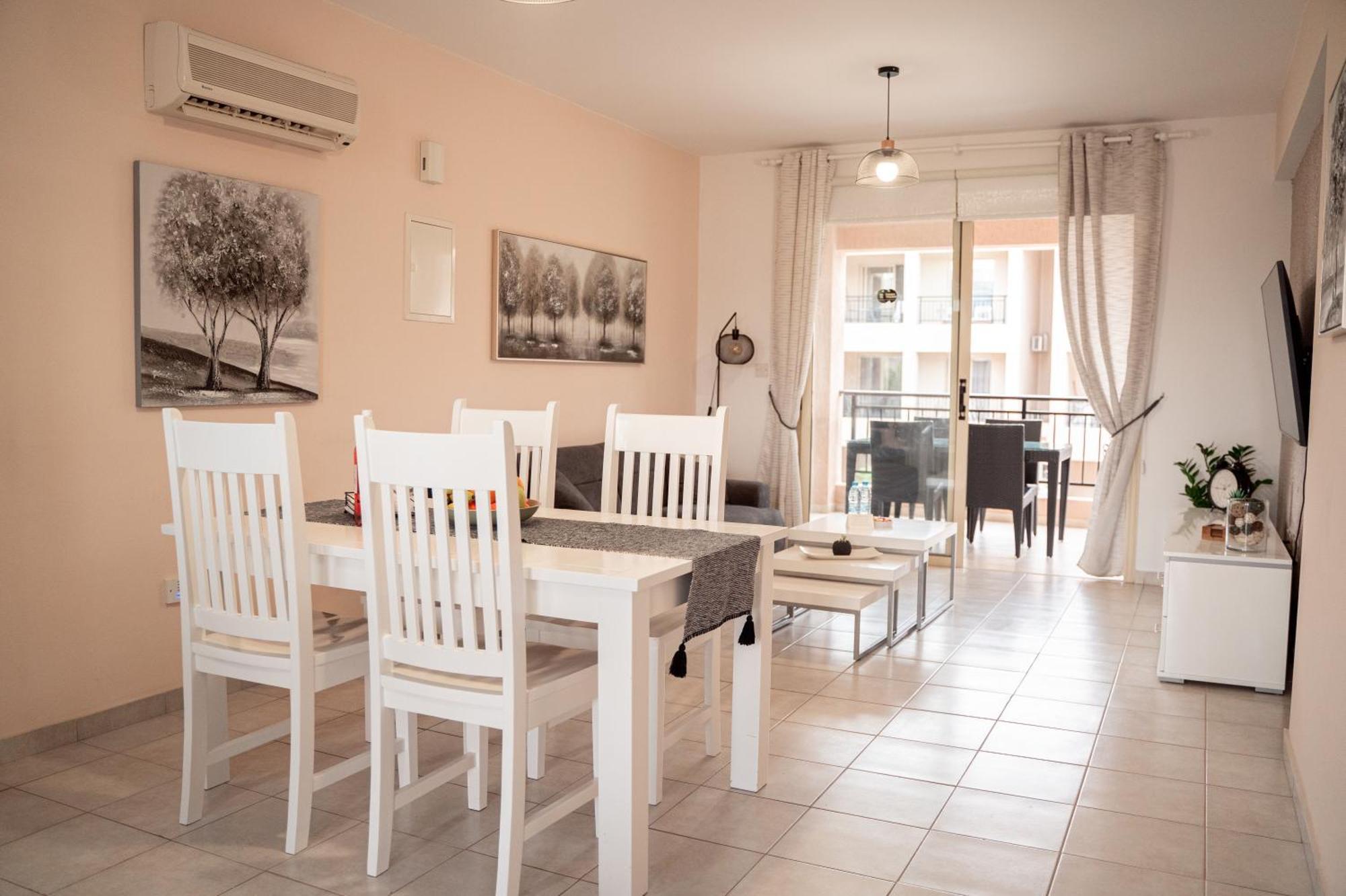 Noyas Place- Amazing 2bdrm With Swimming Pool Complex * Paphos