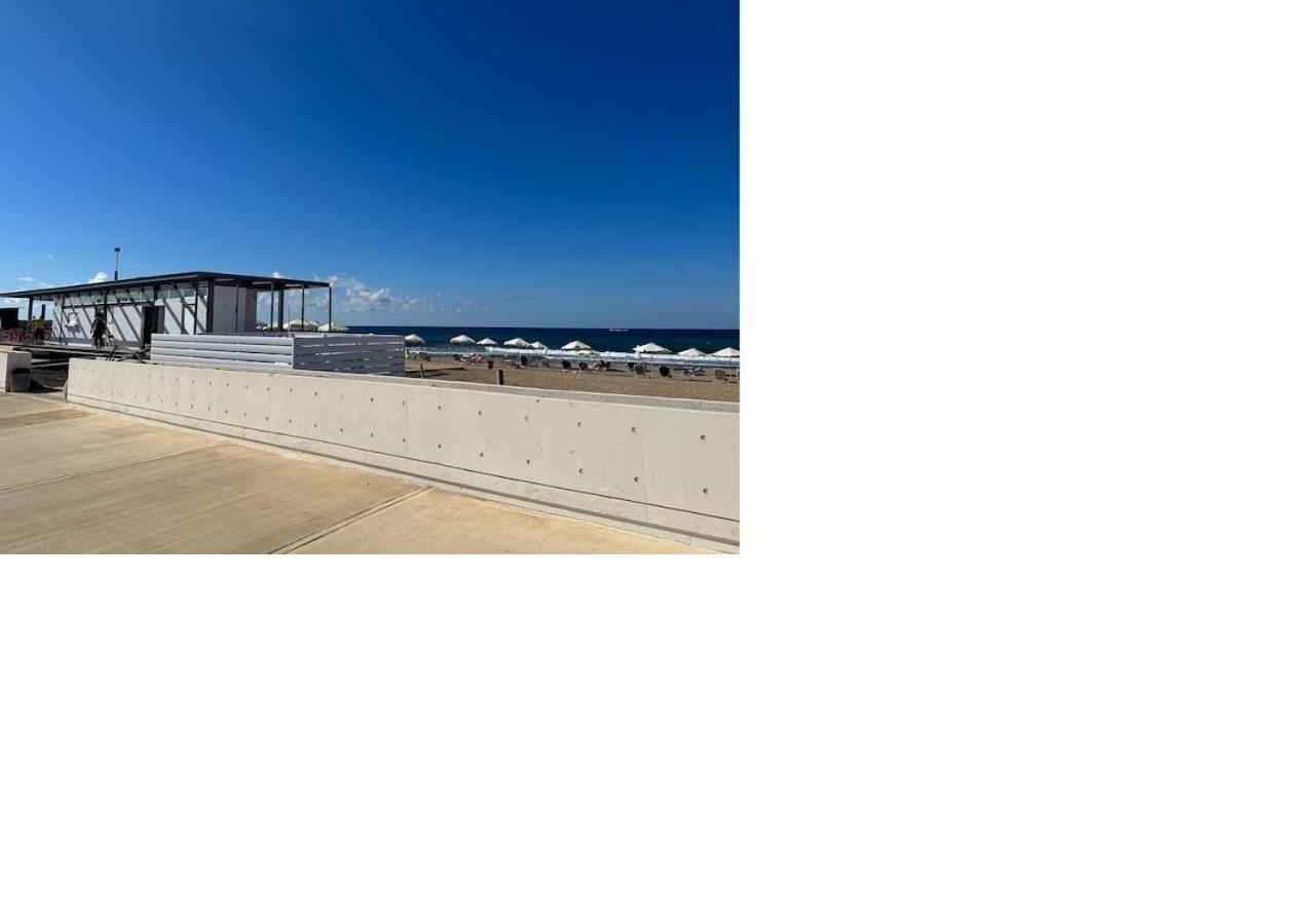 With A Luxurious Location Near The Sea Paphos