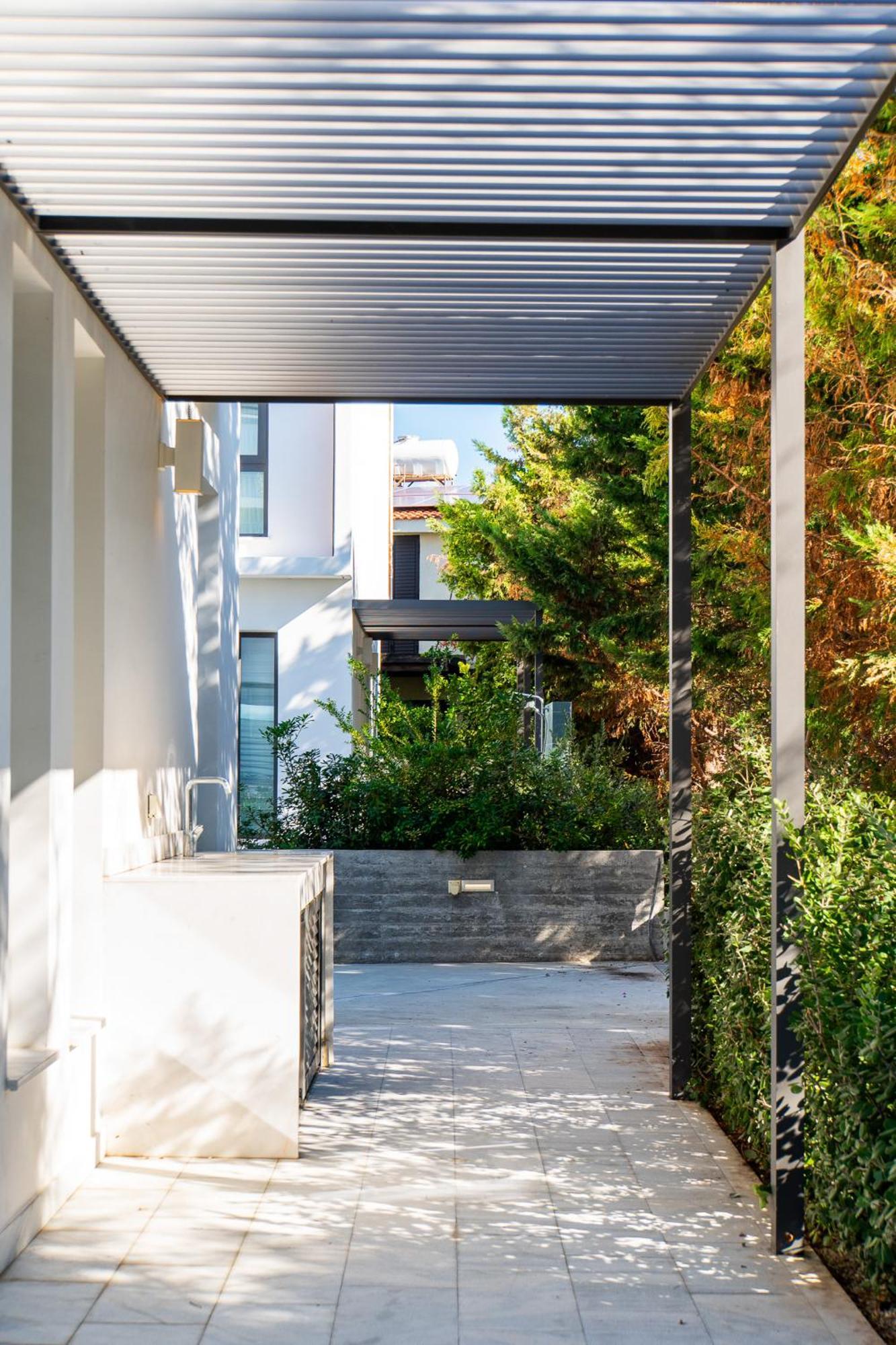 Laurus 4 By Ezoria Villa Paphos