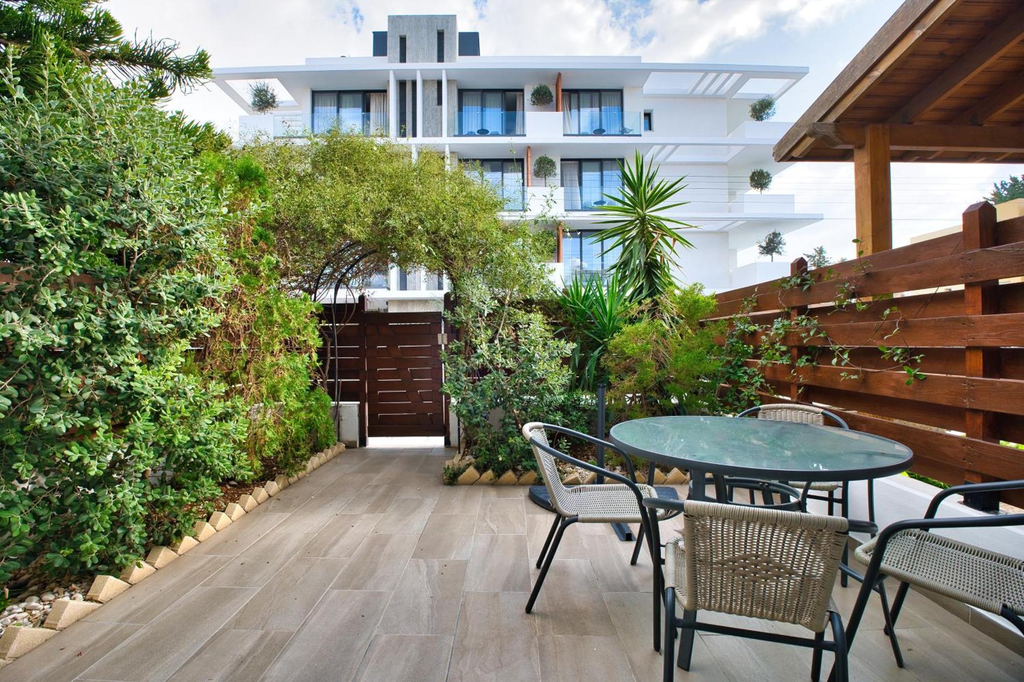 Townhouse By The Sea Pirate Harbor * Paphos