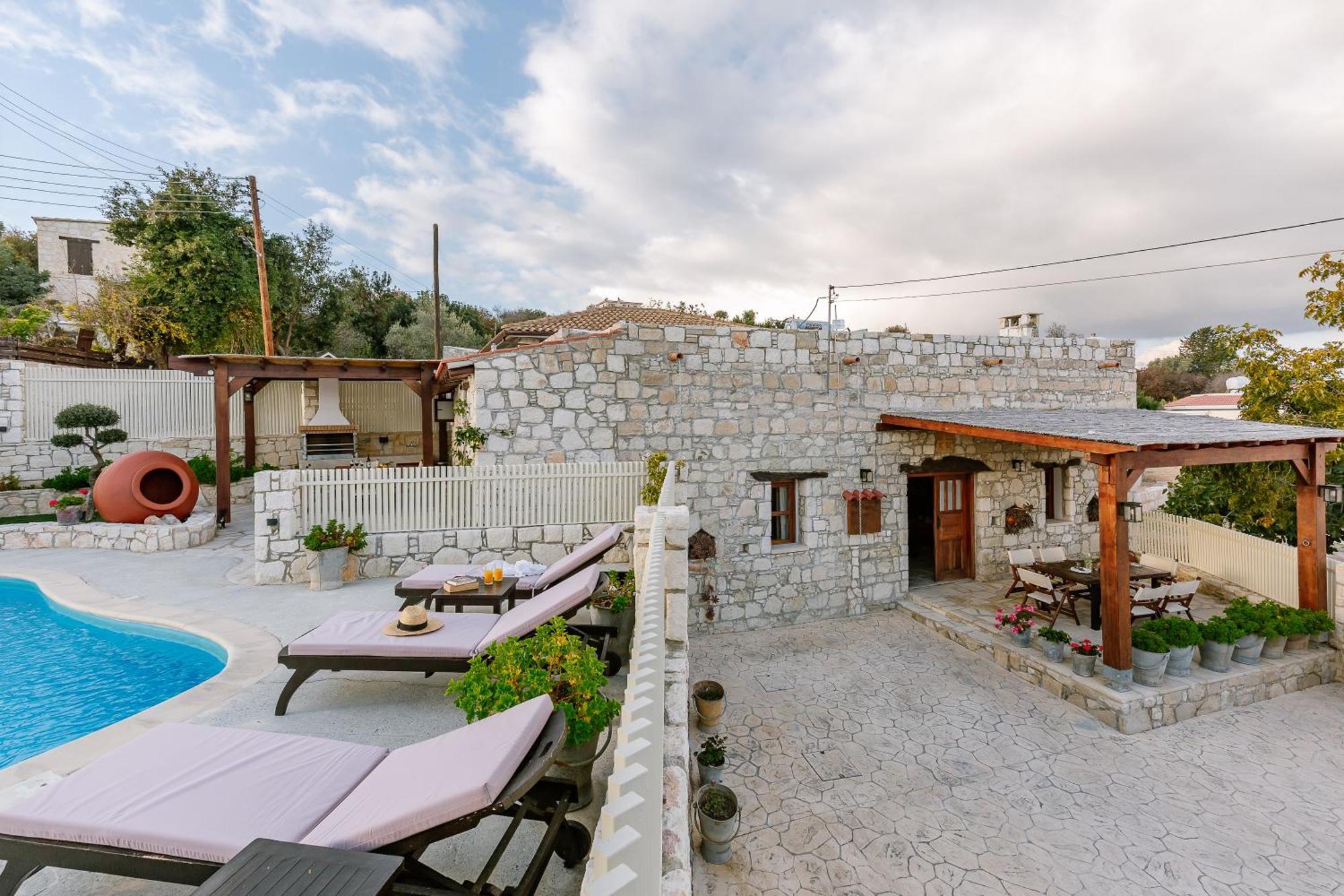 Holiday home Iliada's Traditional Stone House
