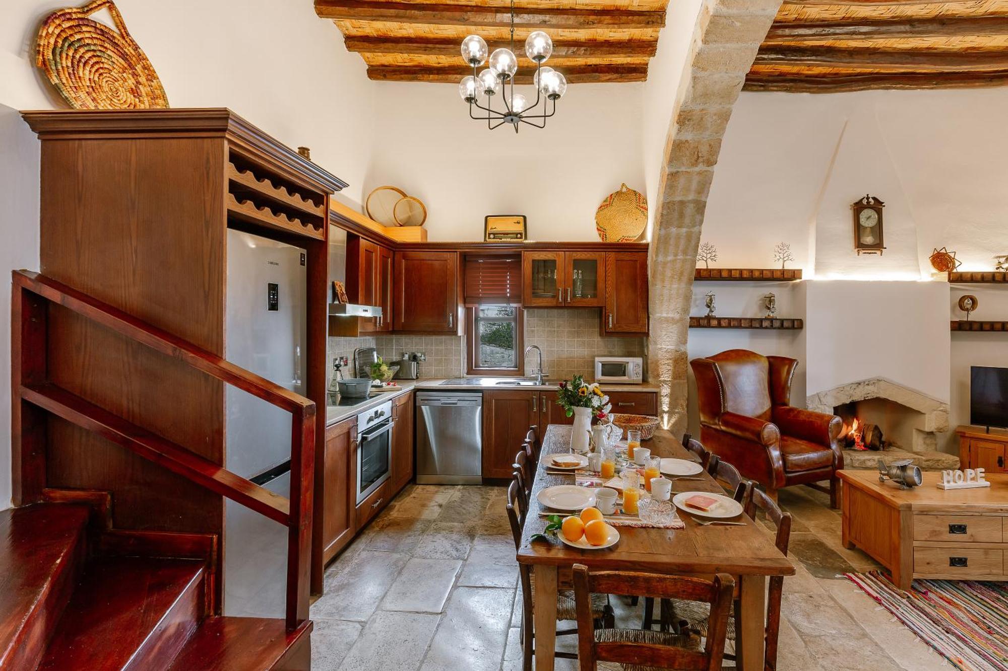Iliada's Traditional Stone House * Paphos
