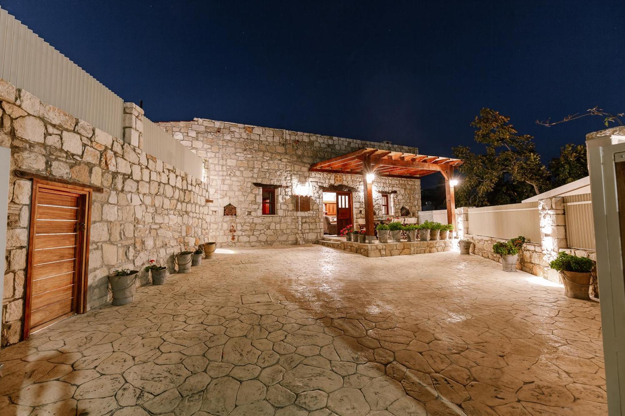 Holiday home Iliada's Traditional Stone House