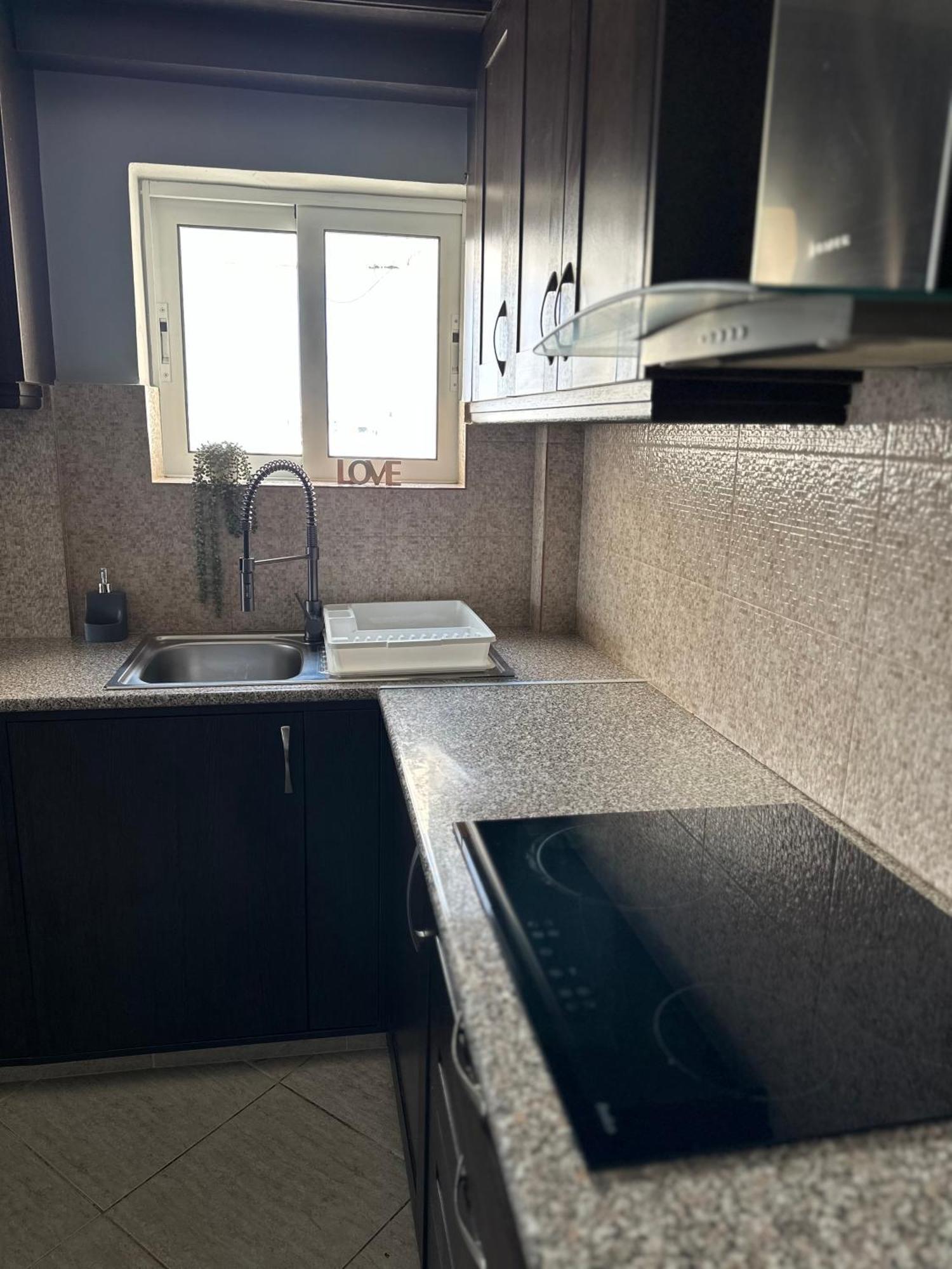 Apartment Sea View Near Mall Paphos
