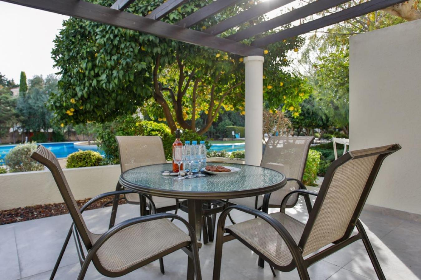 Apartamento Stunning & Cosy, Direct Pool Access, 2br, With Private Patio! Serenity Townhouse Paphos