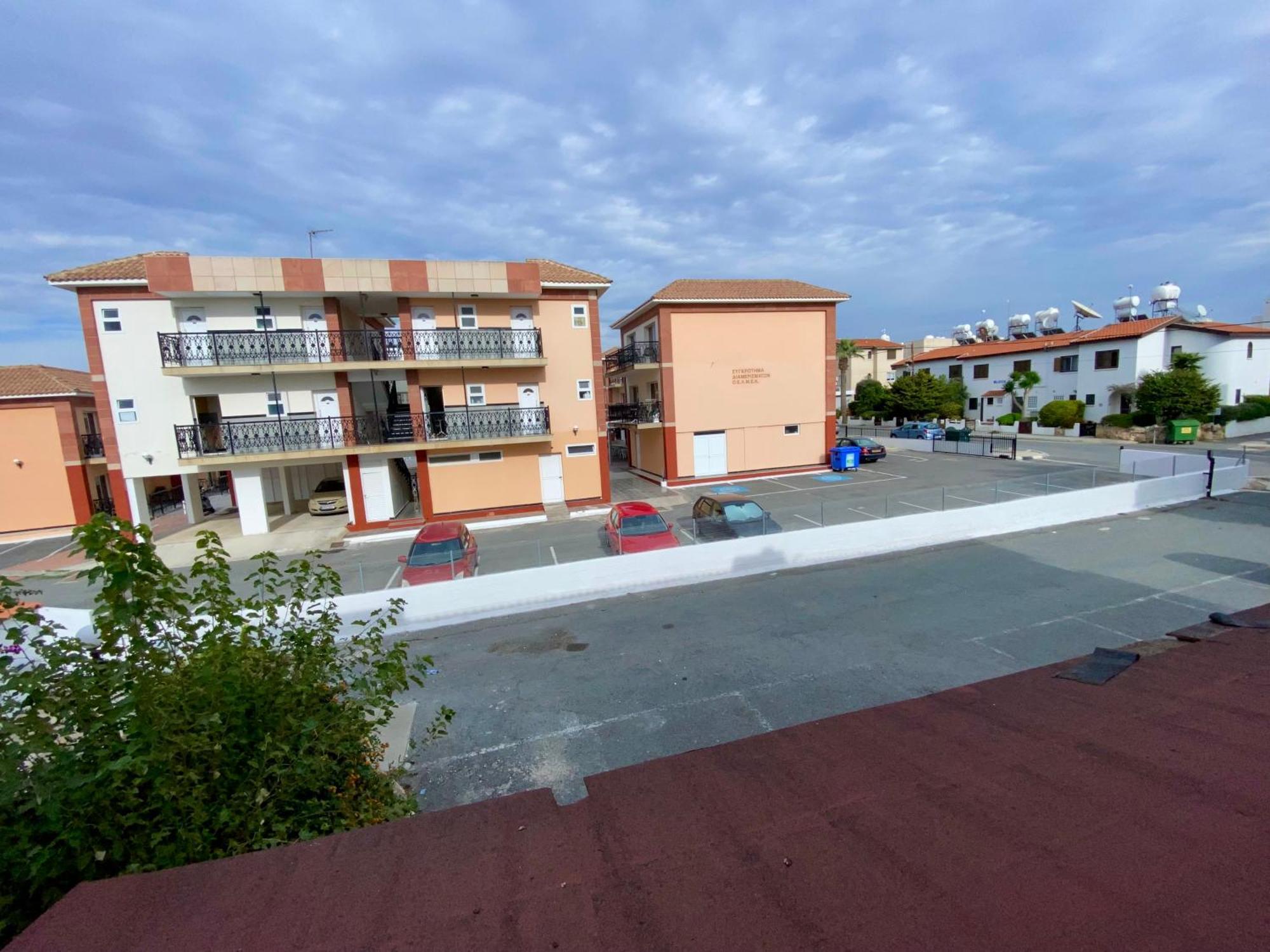 Seaside Two Bedroom Cosy Townhouse In Tourist Area Ferienhaus