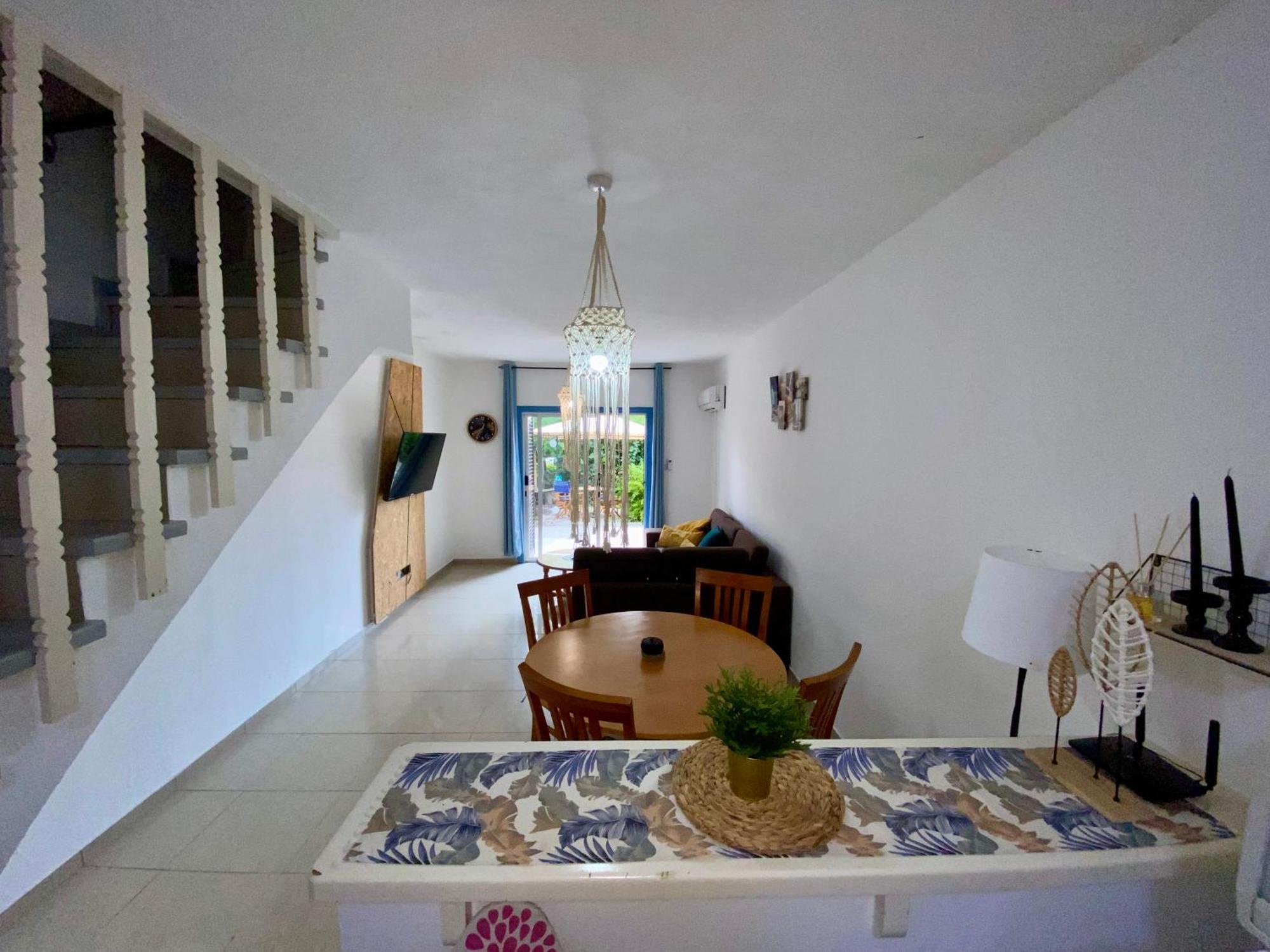 Seaside Two Bedroom Cosy Townhouse In Tourist Area Ferienhaus Paphos