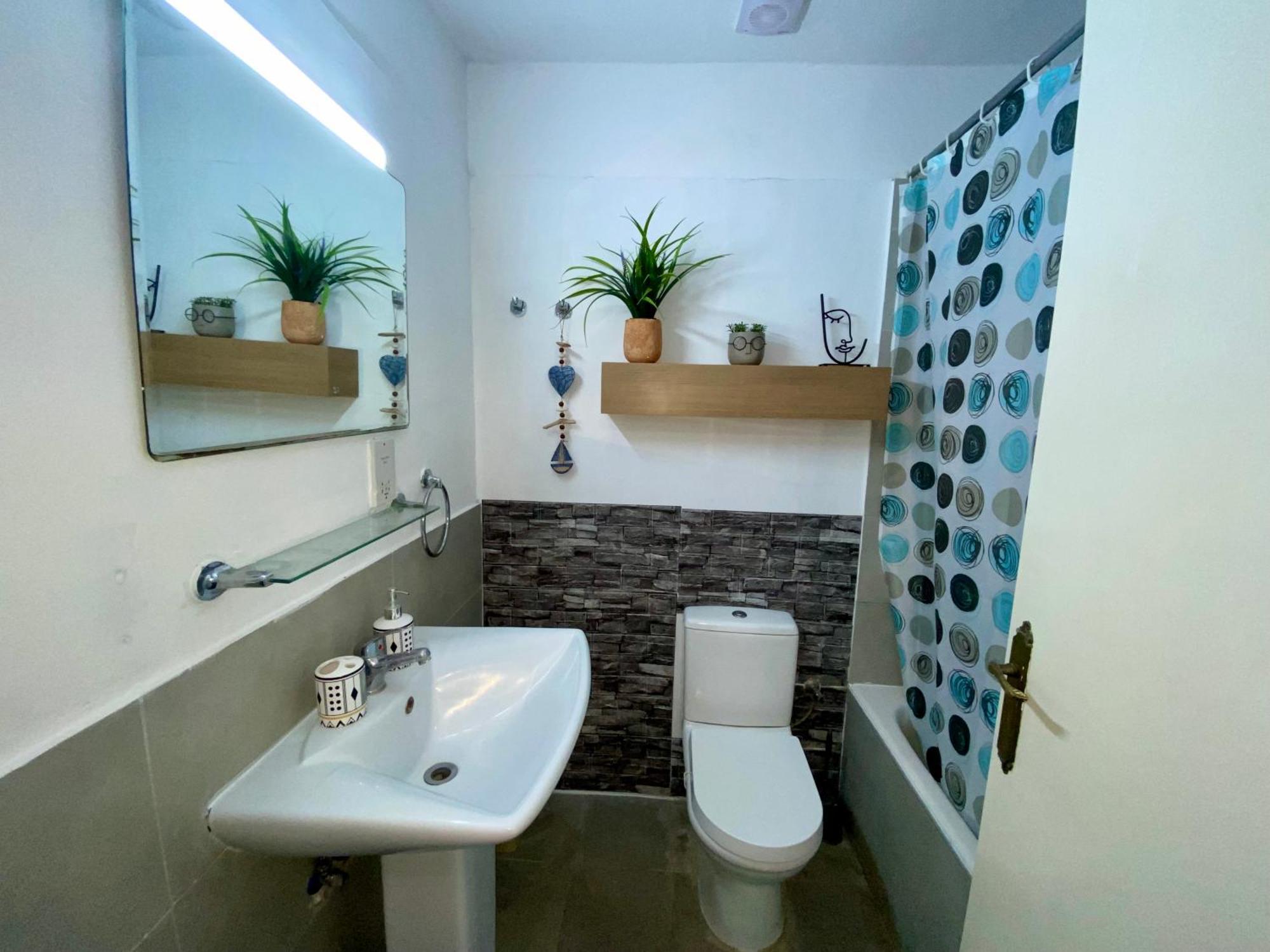 Ferienhaus Seaside Two Bedroom Cosy Townhouse In Tourist Area Paphos