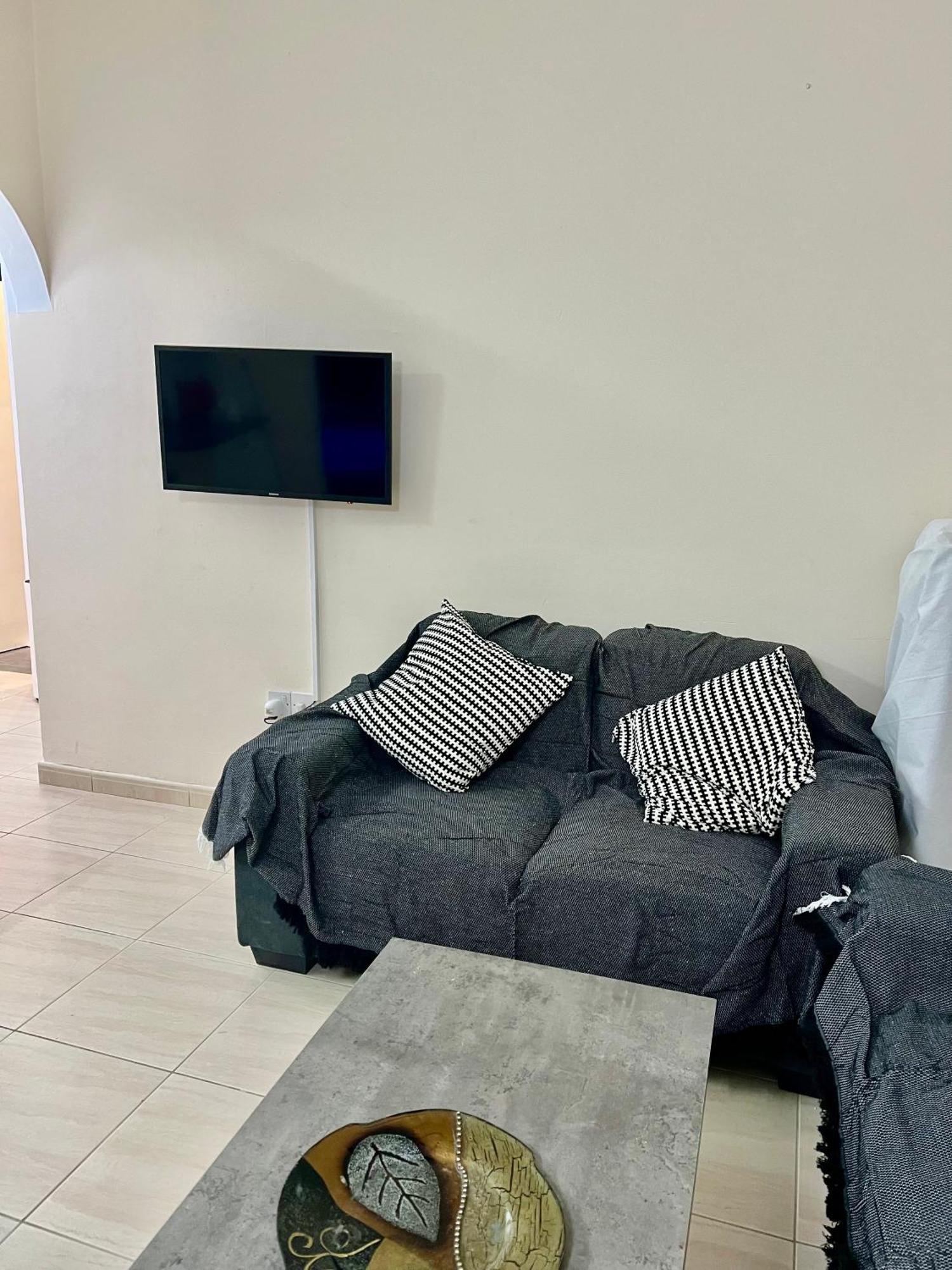Apartment Constantia Gardens