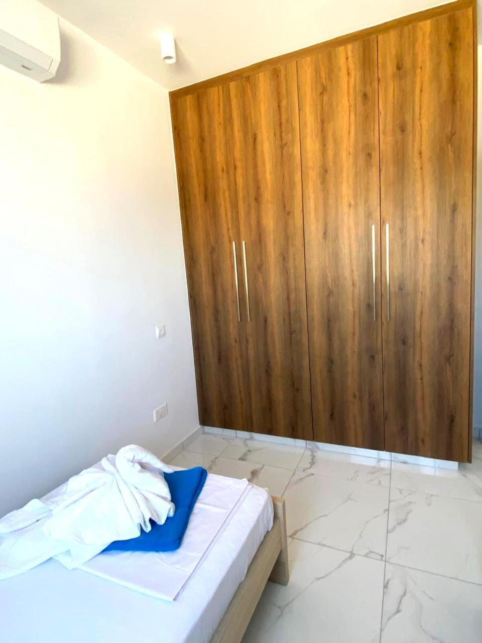 Apartment H&o New 4 Seasons Universal
