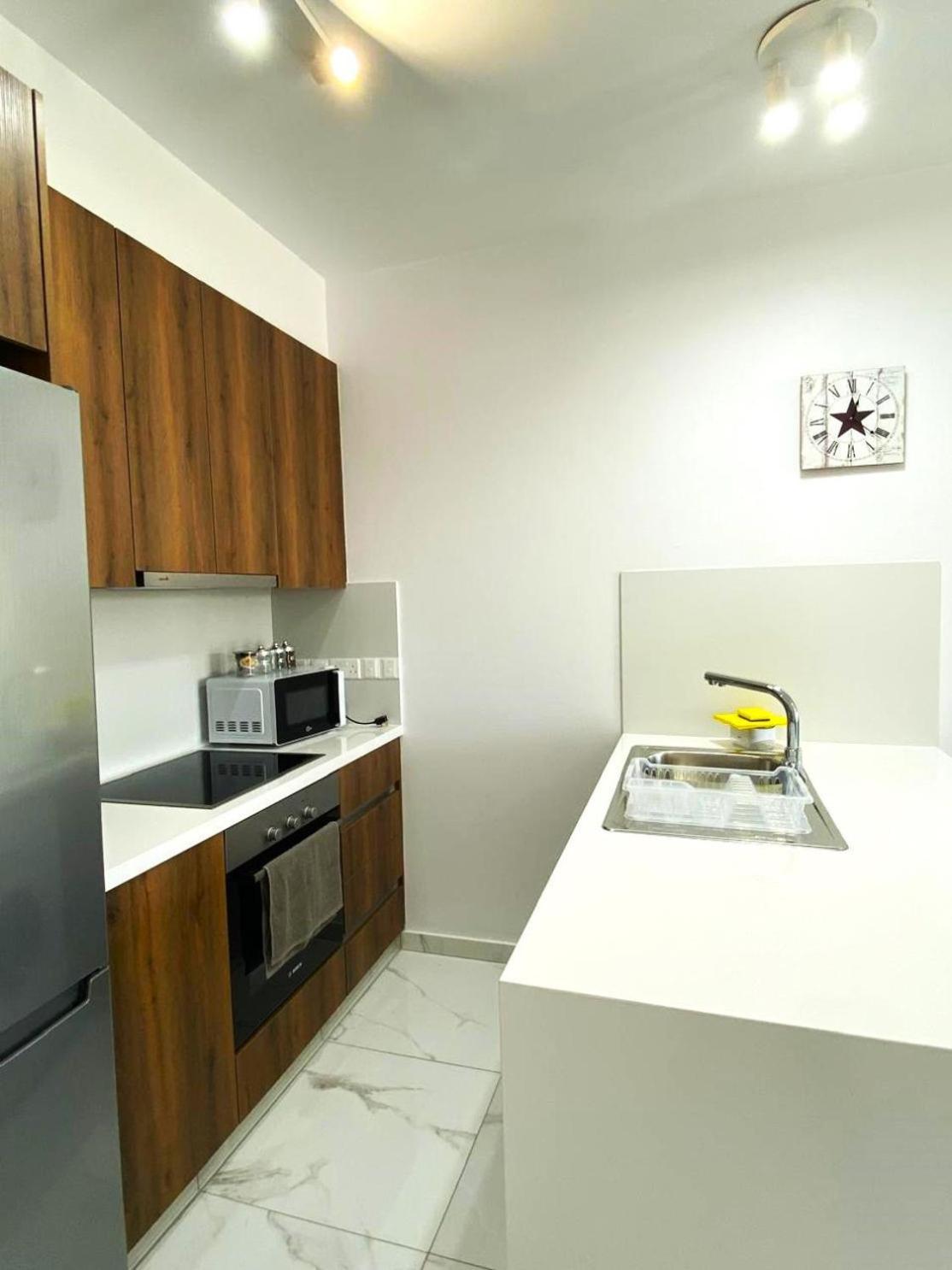 H&o New 4 Seasons Universal Apartment Paphos