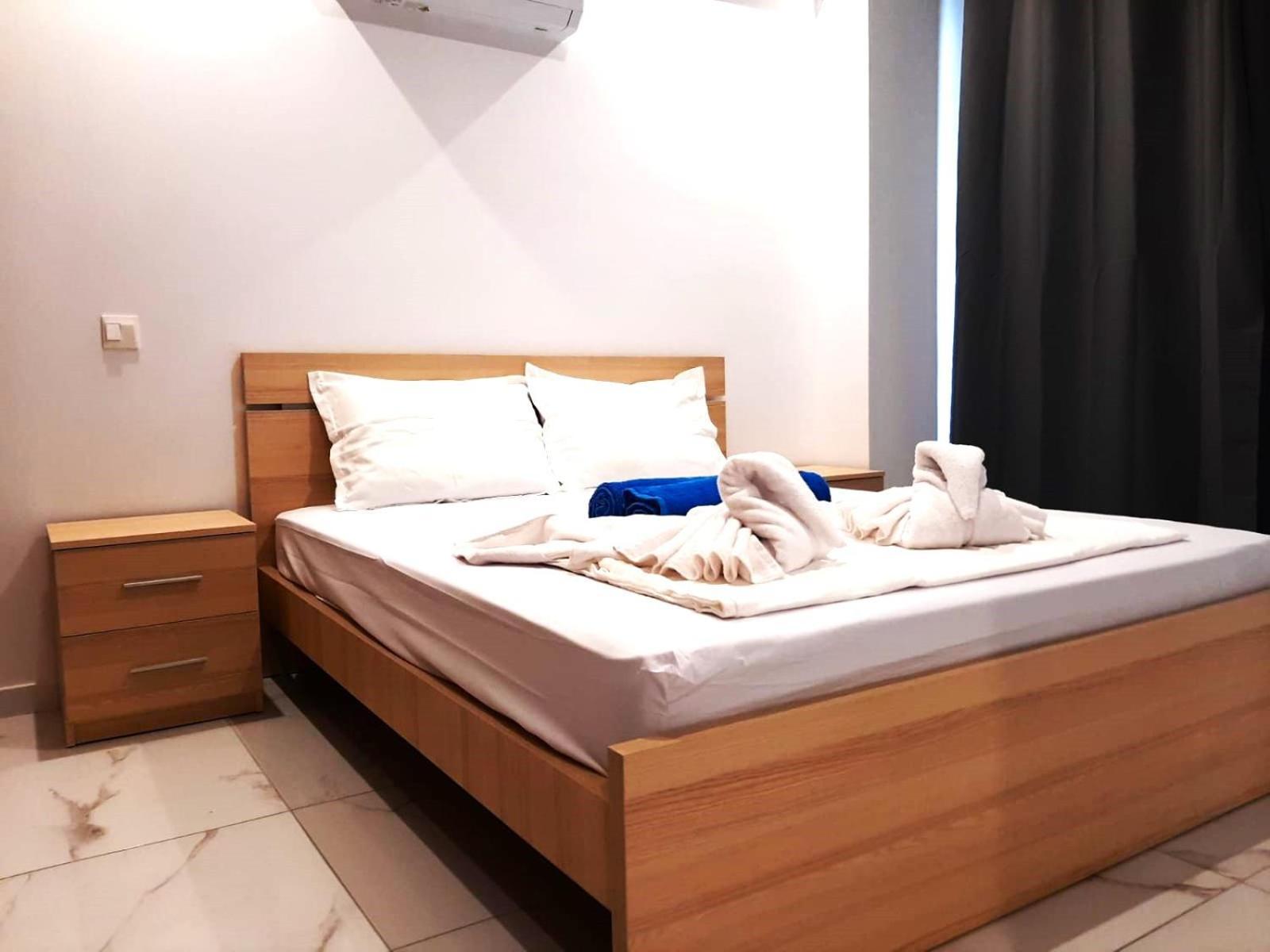 Apartment H&o New 4 Seasons Universal Paphos