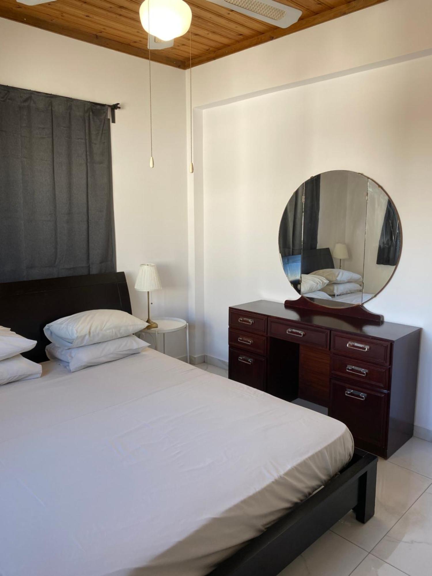 Apartment Seaside Two Bedroom Deluxe Flat In Tourist Area *