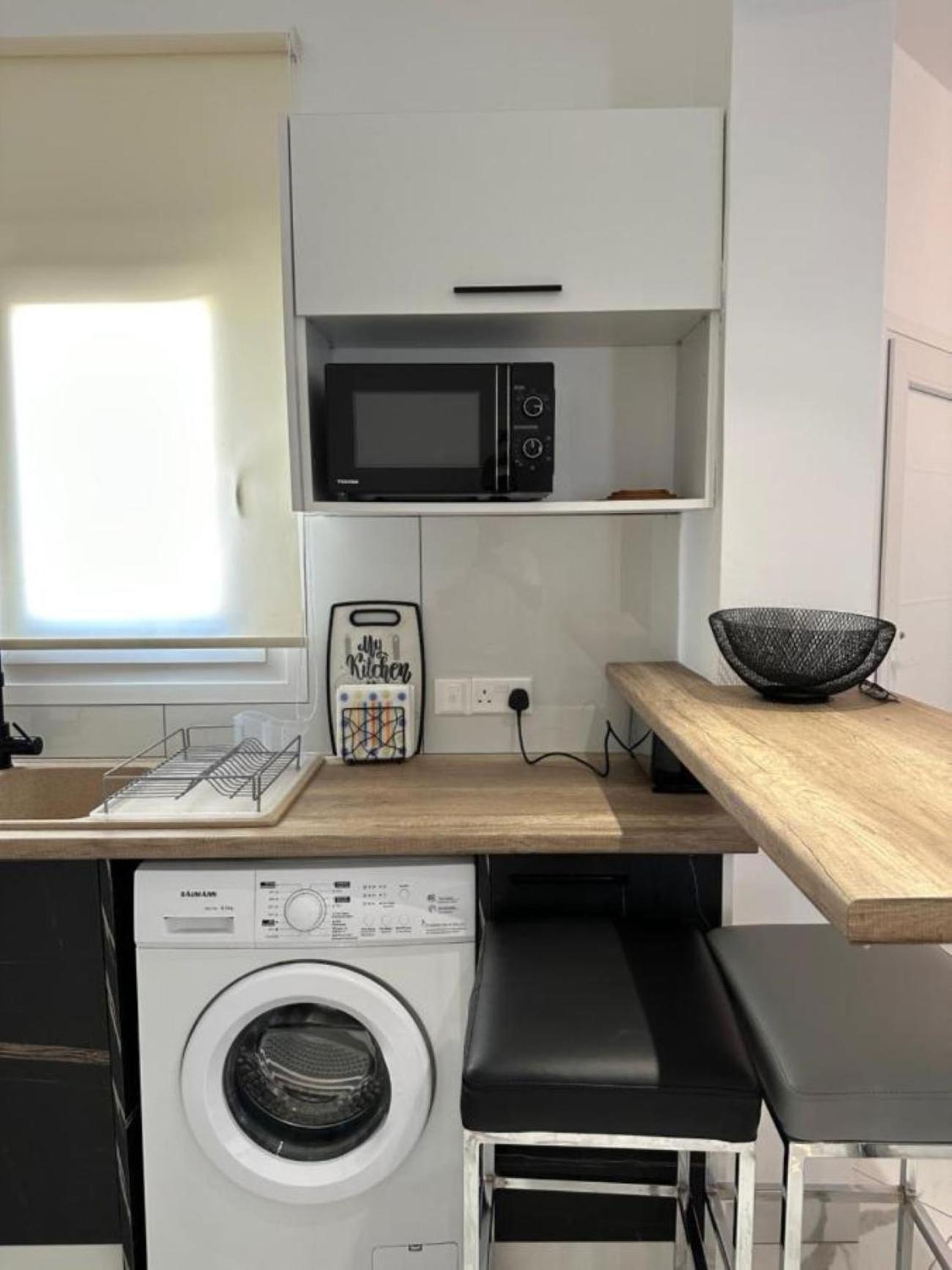 H&o Boulevard Breeze Apartment!