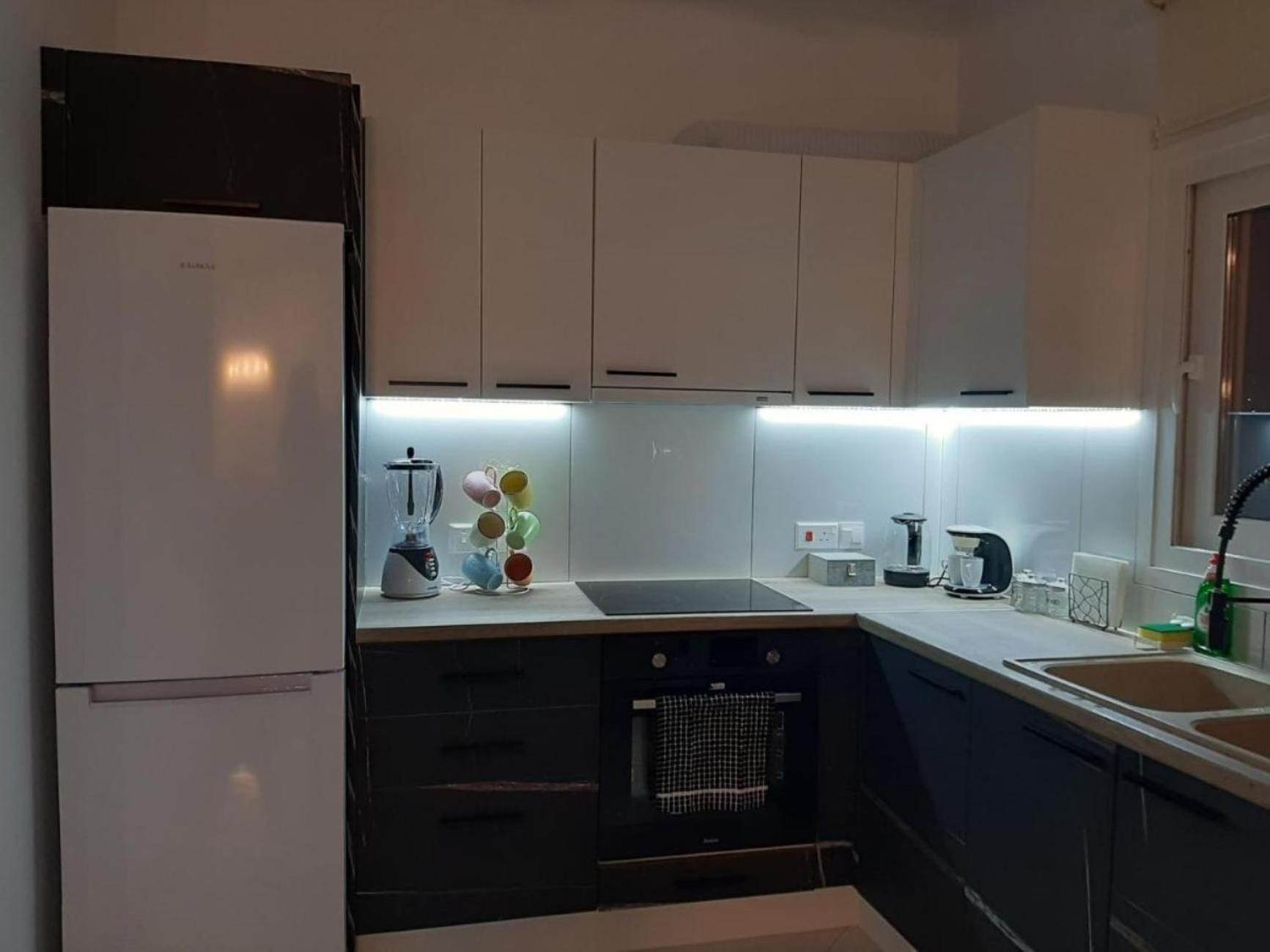 H&o Boulevard Breeze Apartment! Paphos