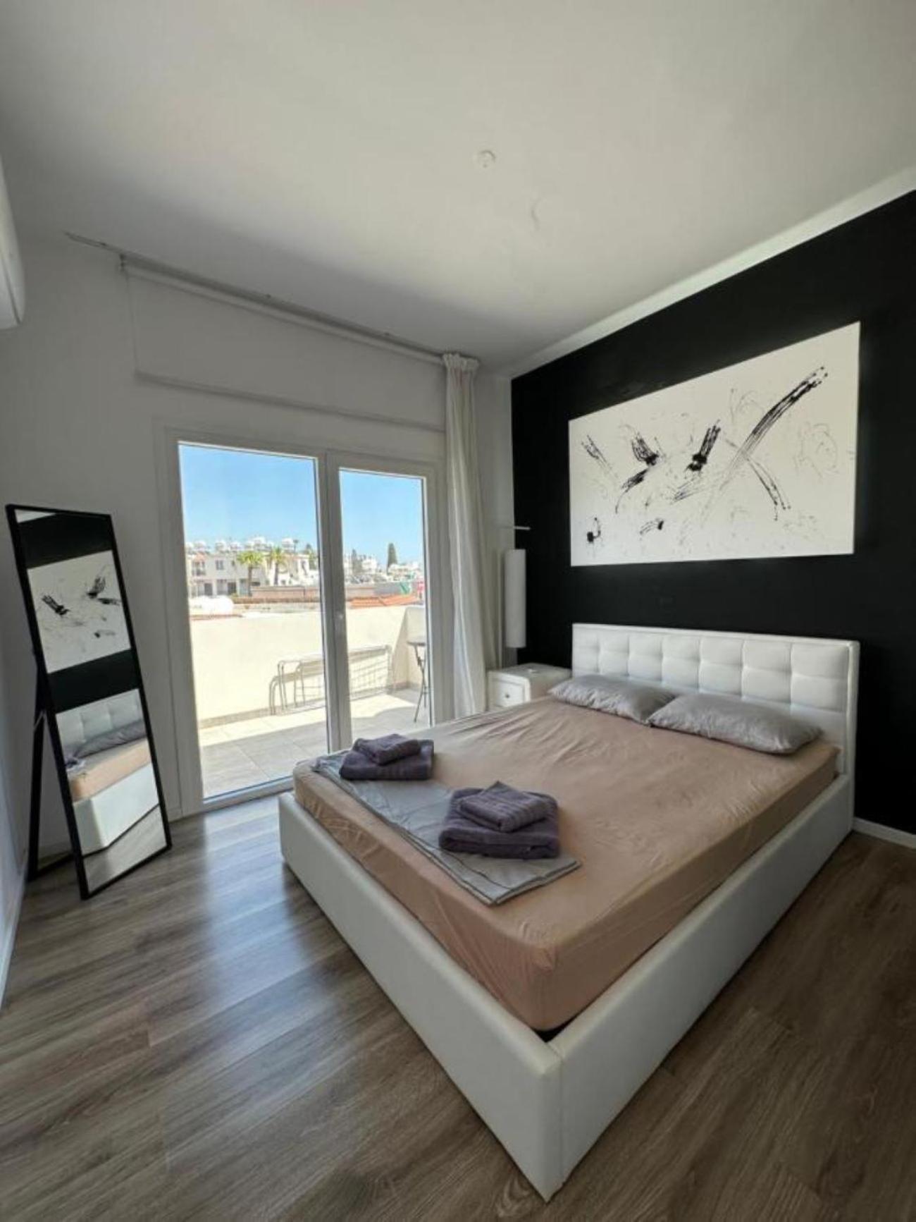 Apartment H&o Boulevard Breeze Apartment! *