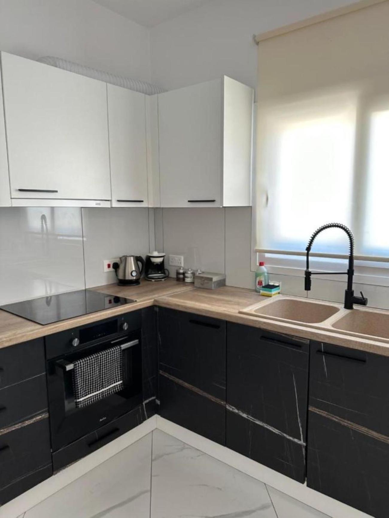Apartment H&o Boulevard Breeze Apartment! Paphos