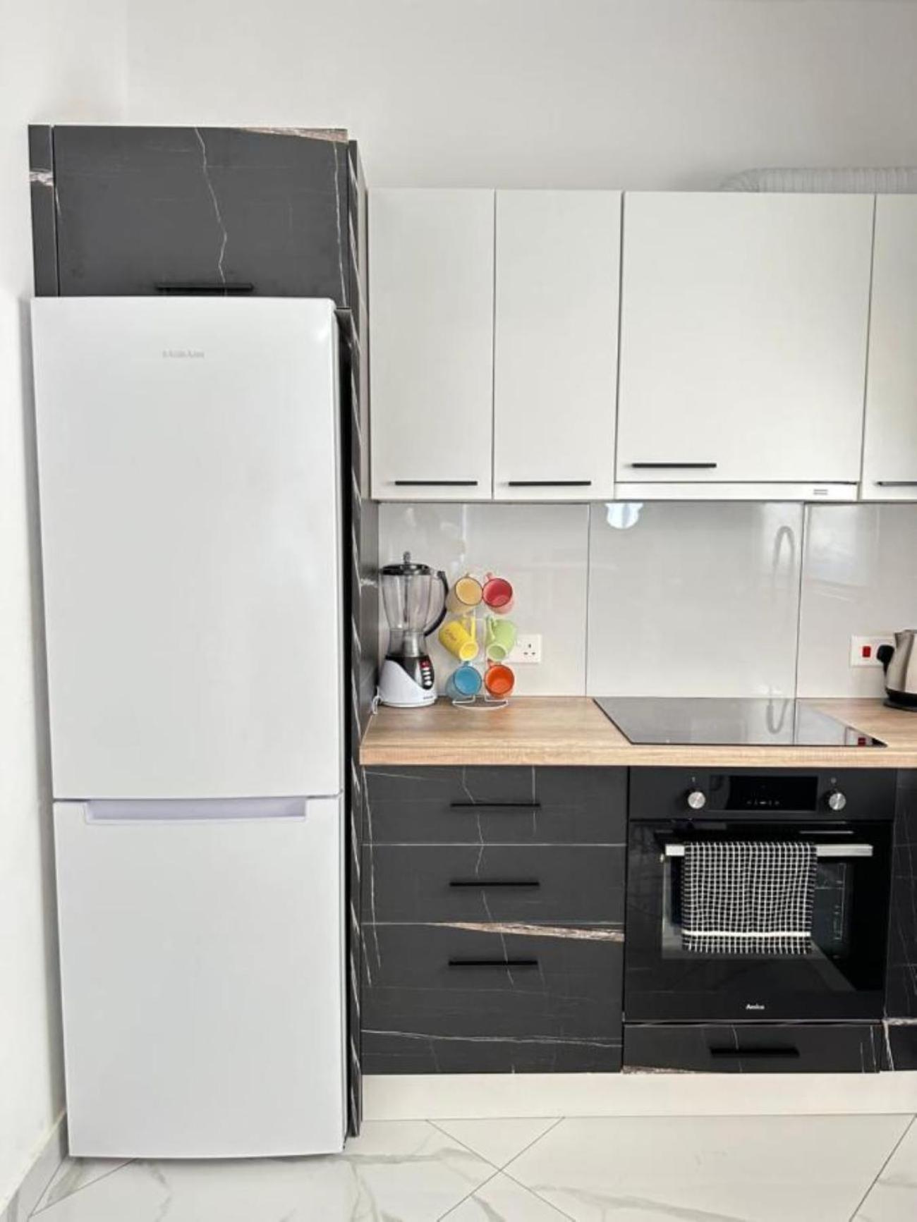 H&o Boulevard Breeze Apartment! *