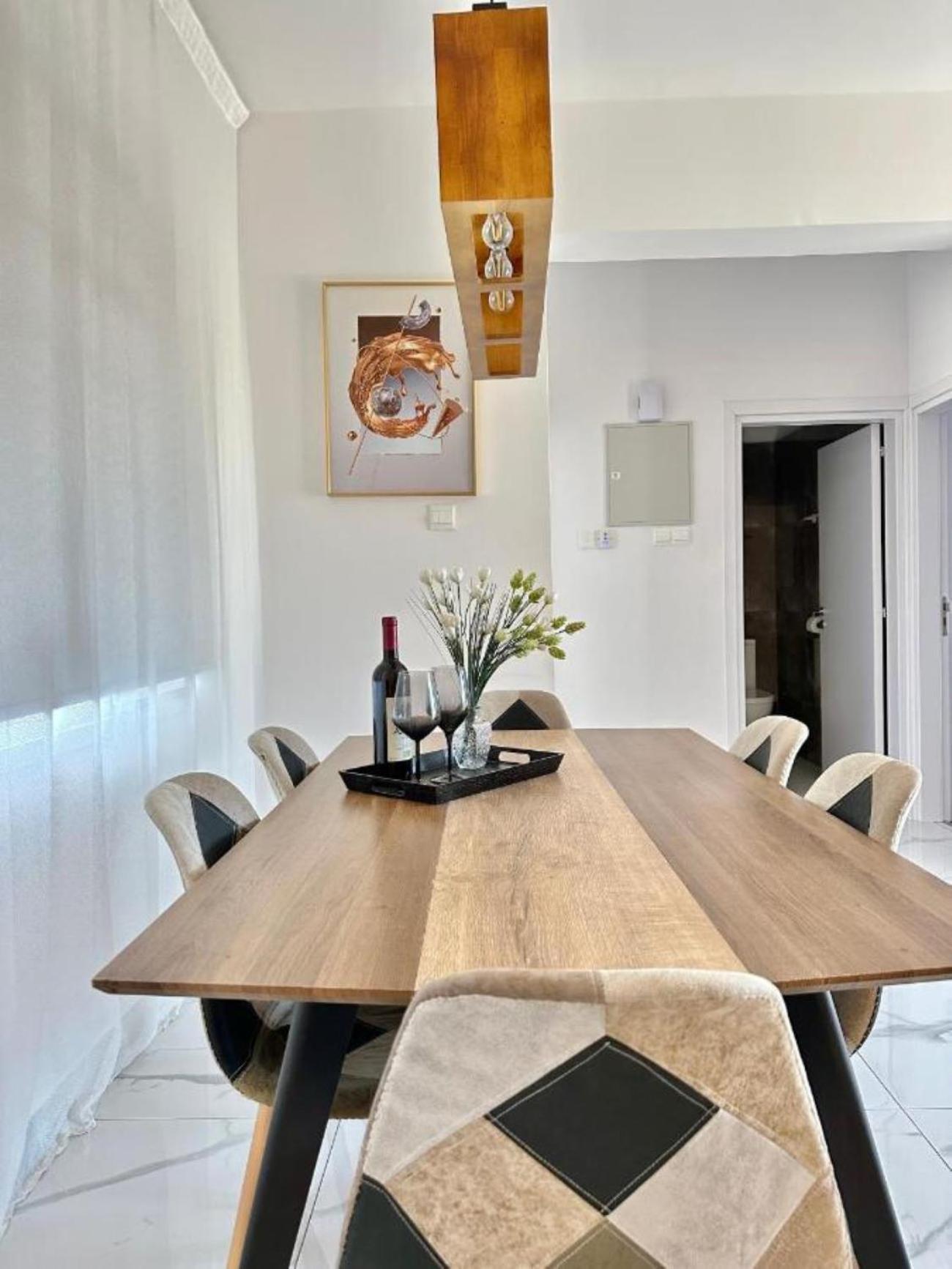 H&o Boulevard Breeze Apartment! * Paphos