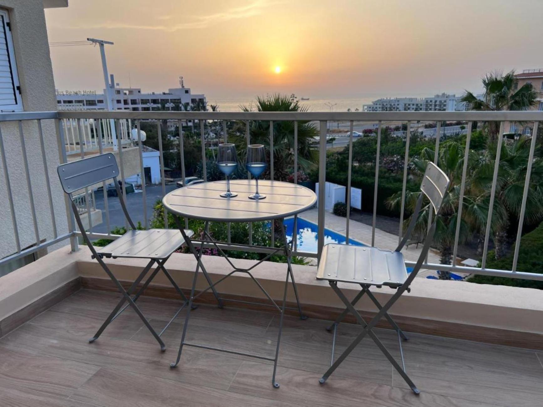 H&o Diamond Complex Sea View Apartment Paphos