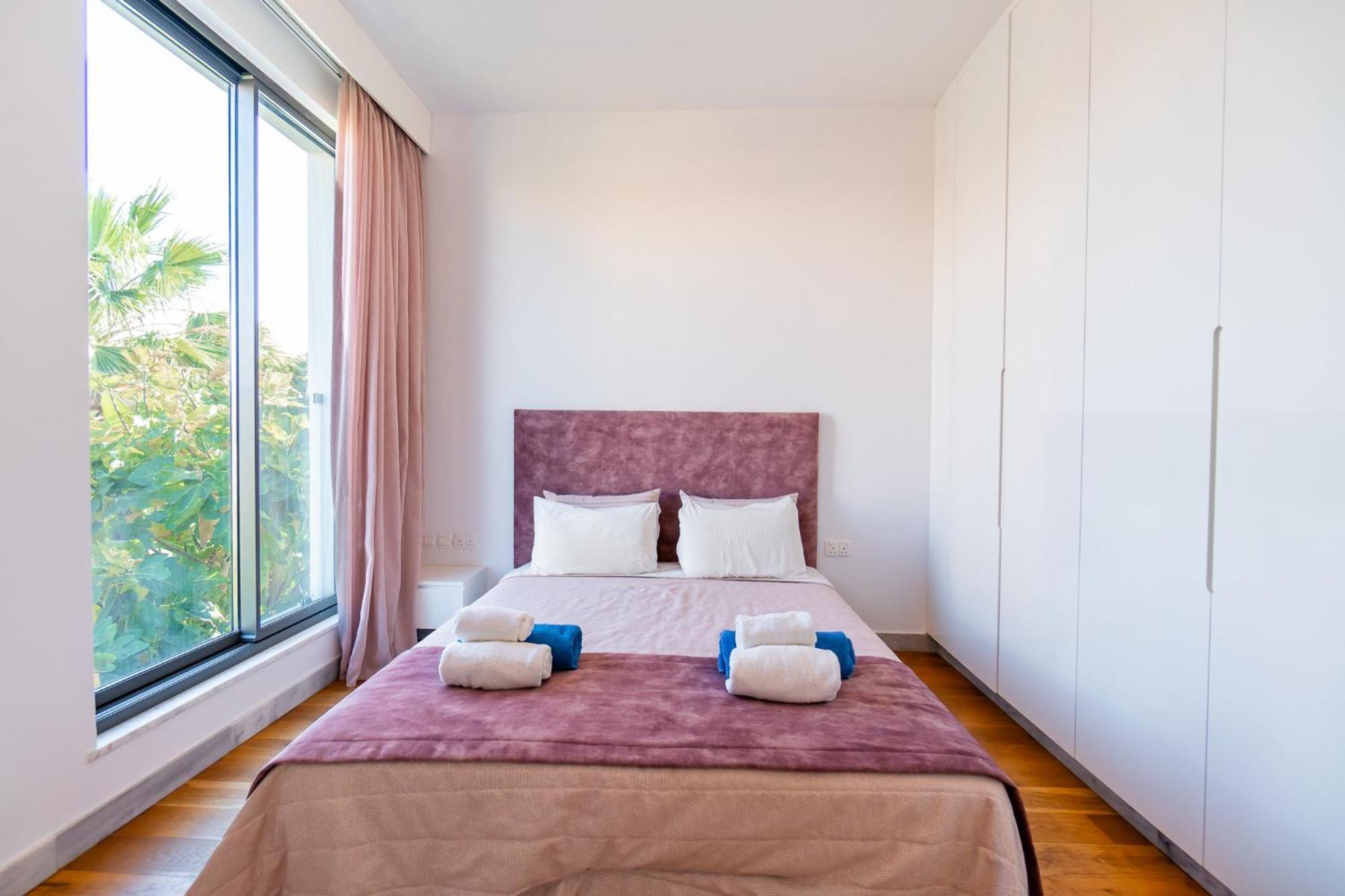 Villa Laurus 2 By Ezoria Paphos
