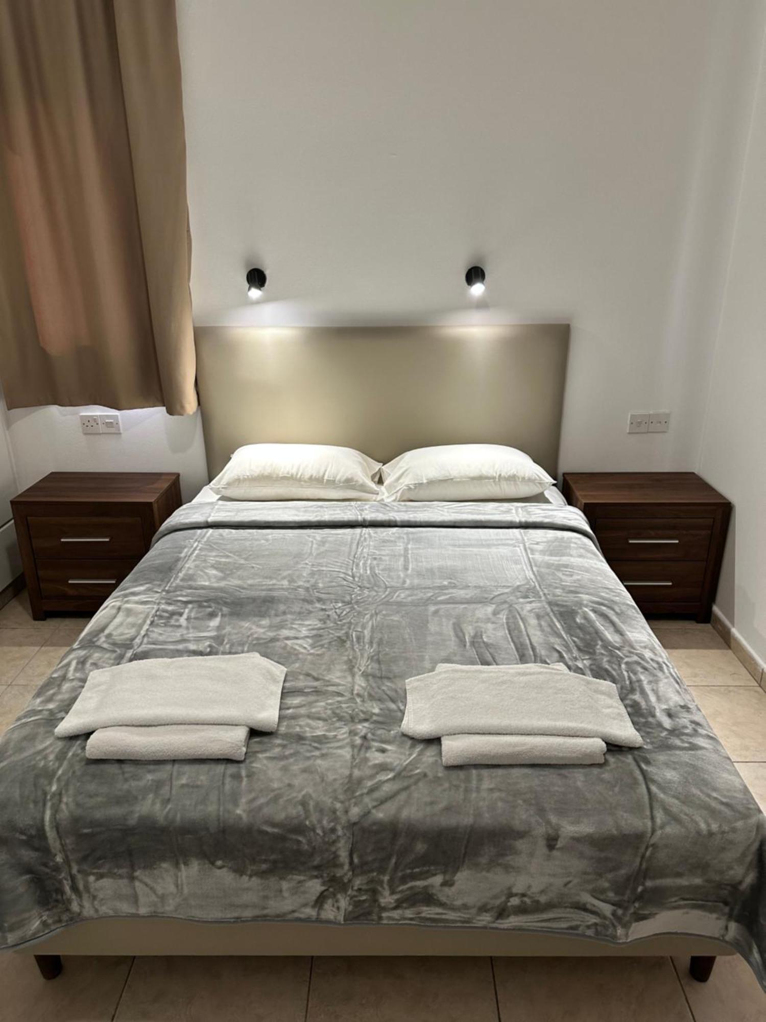 Aparthotel New York Plaza Paphos