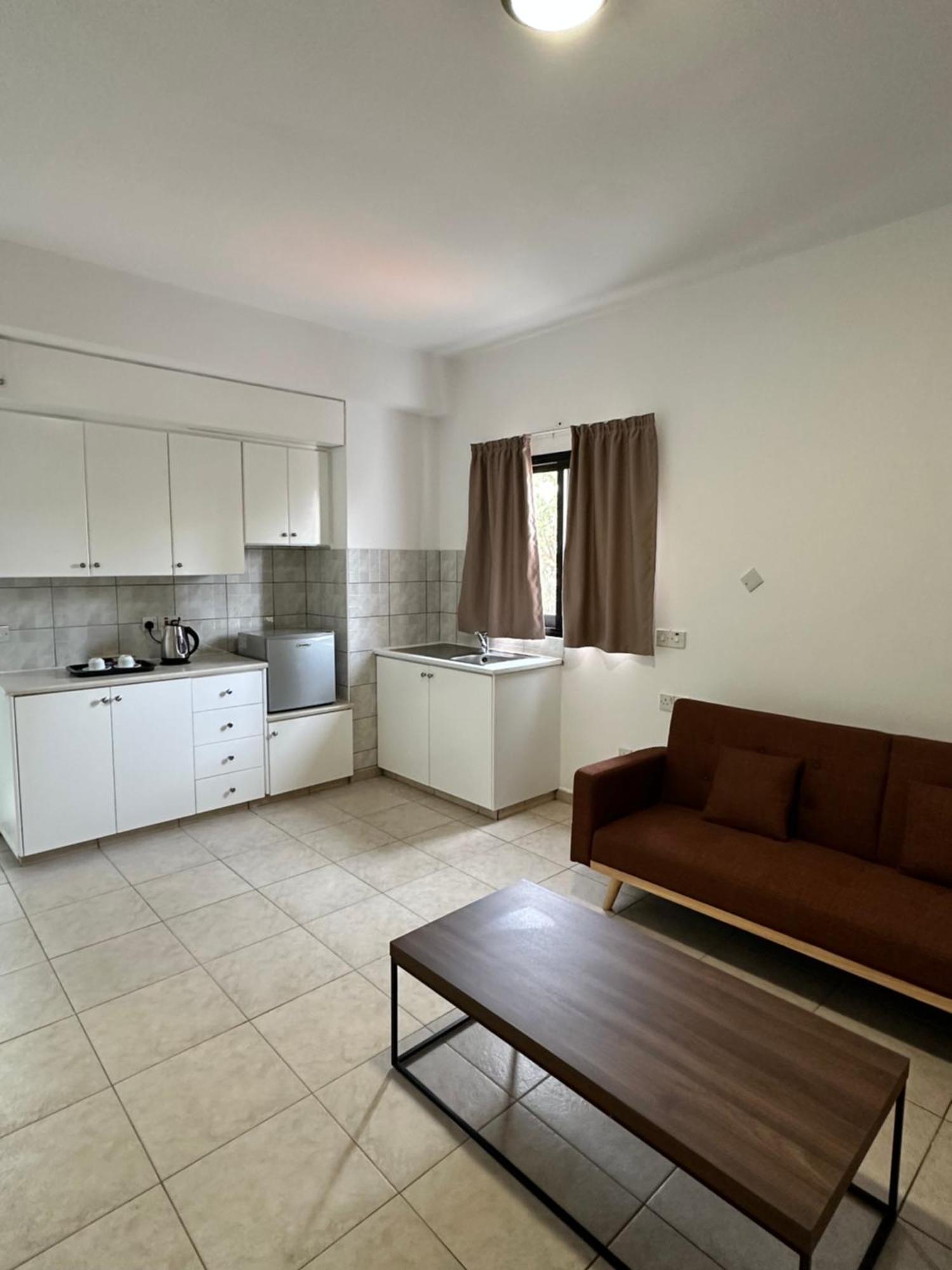 New York Plaza 3* Paphos