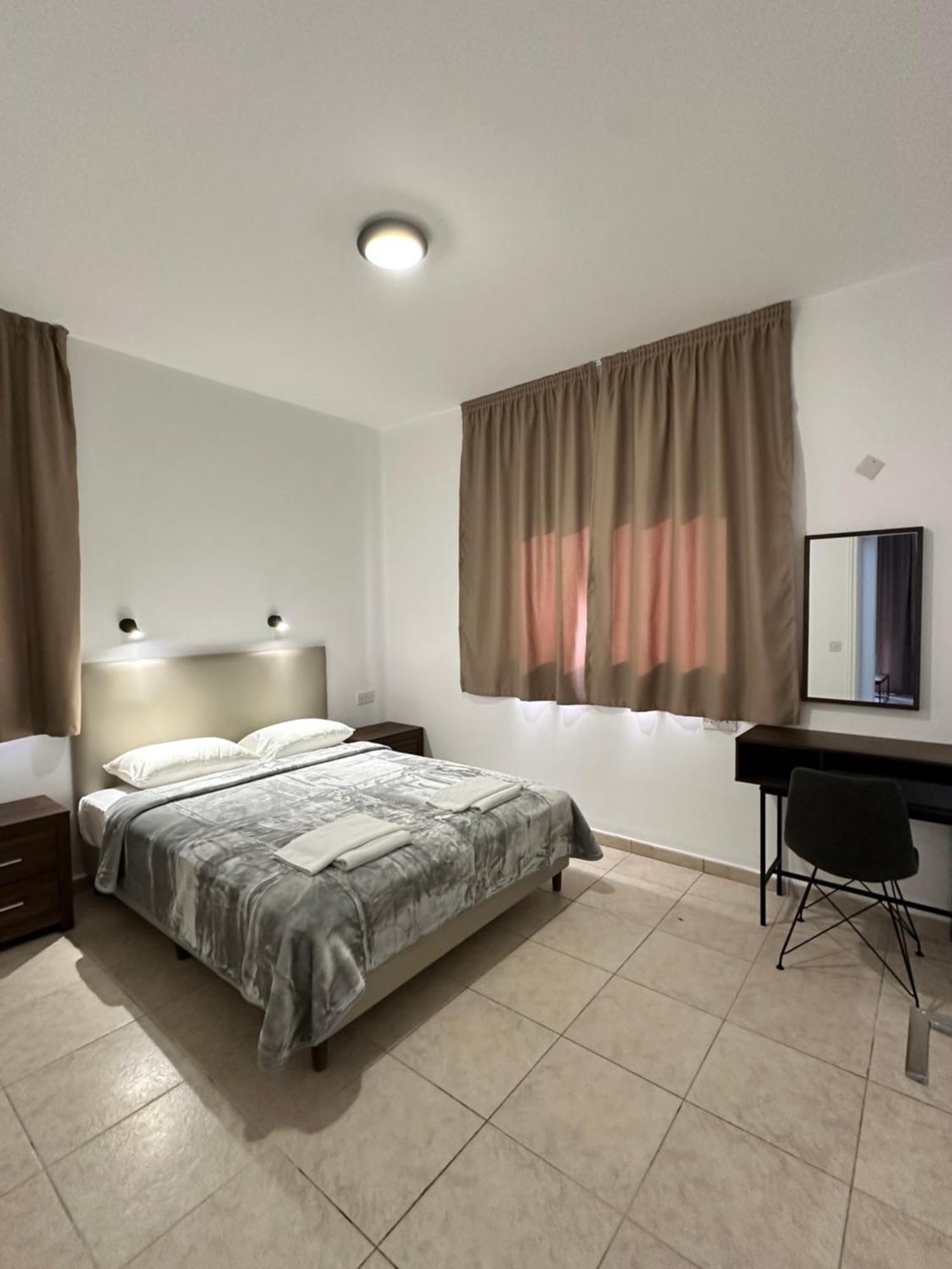 Aparthotel New York Plaza Paphos
